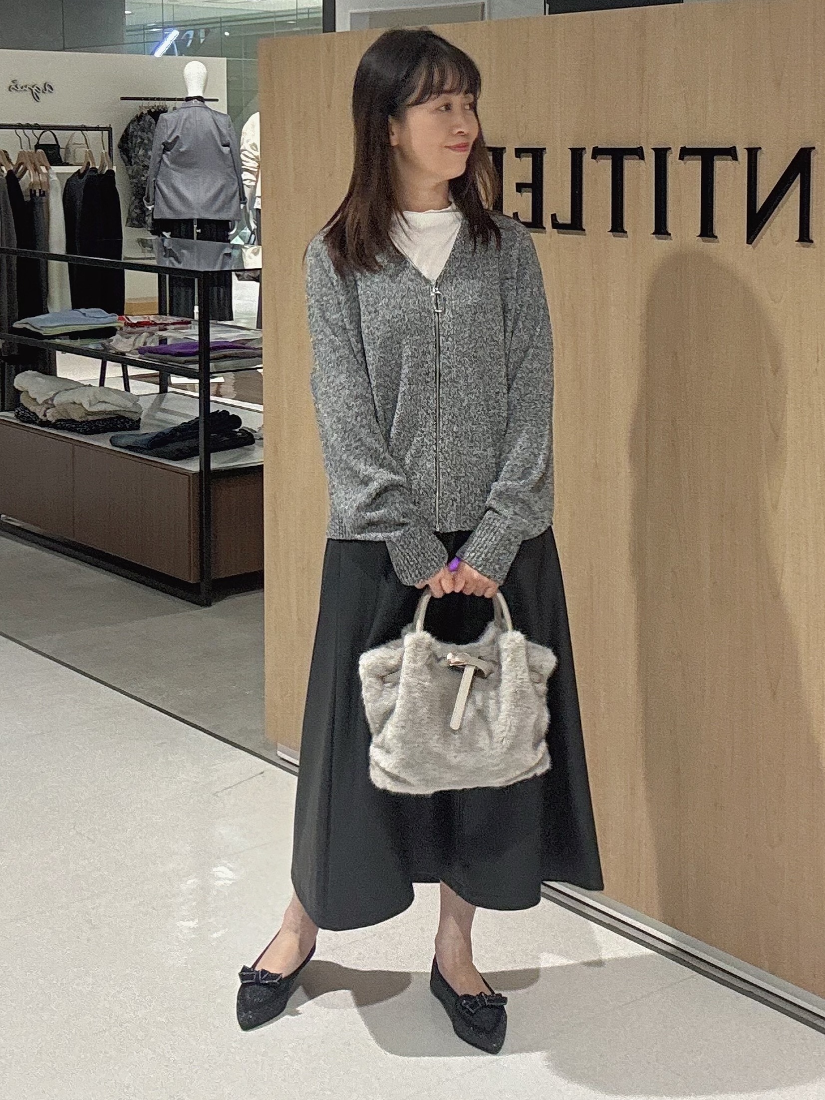 makiさんの「UNTITLED｜【店頭人気！】杢調ジップカーディガン」を使ったコーディネート