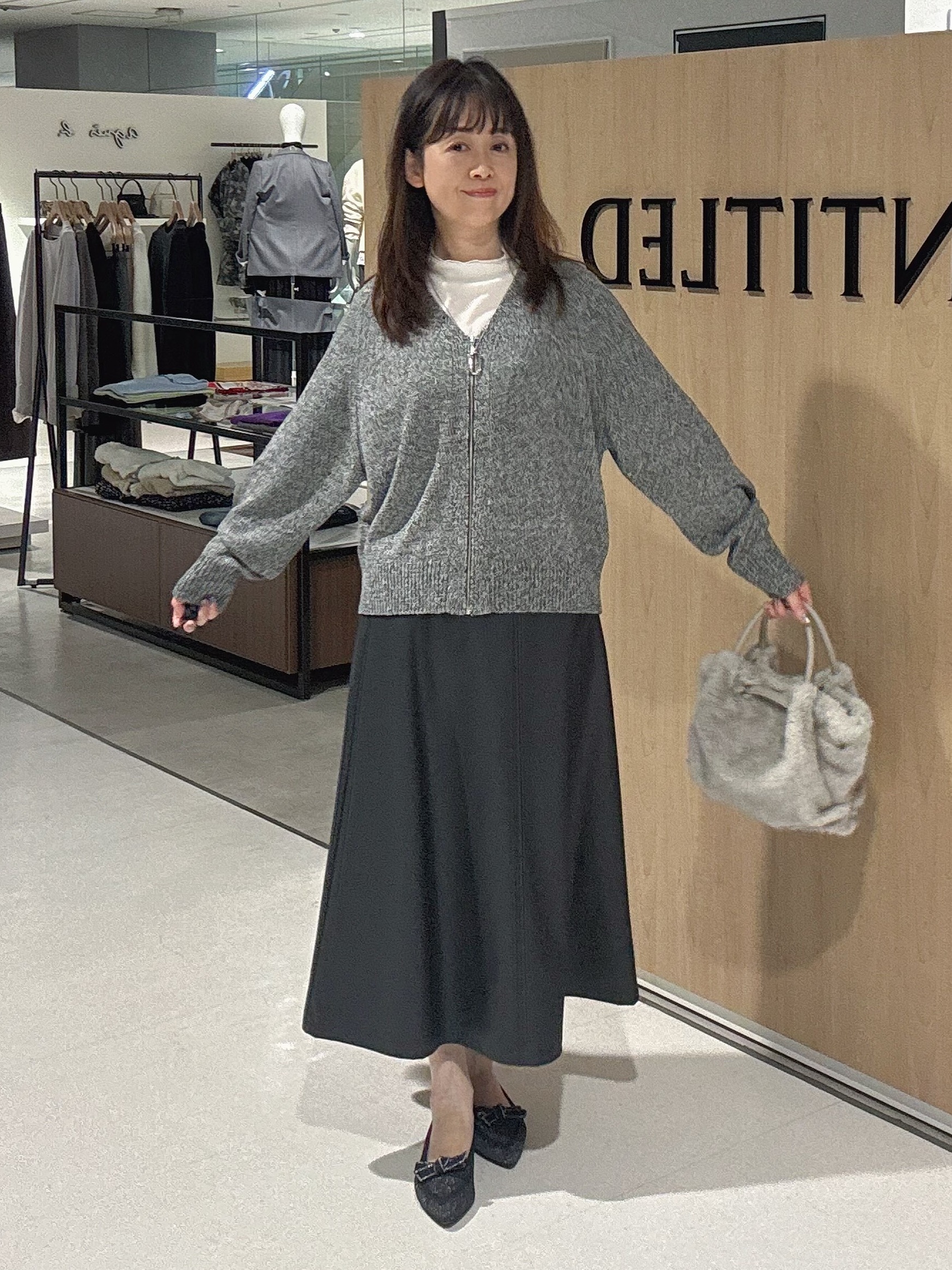 makiさんの「UNTITLED｜【店頭人気！】杢調ジップカーディガン」を使ったコーディネート