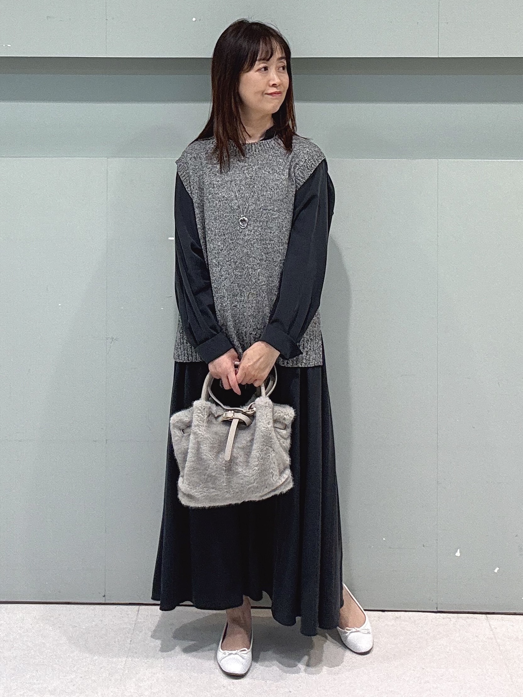 makiさんの「UNTITLED｜ドロストデザインワンピース」を使ったコーディネート