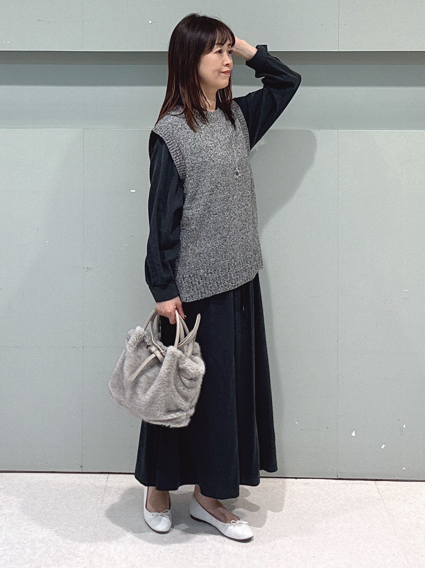 makiさんの「UNTITLED｜ドロストデザインワンピース」を使ったコーディネート