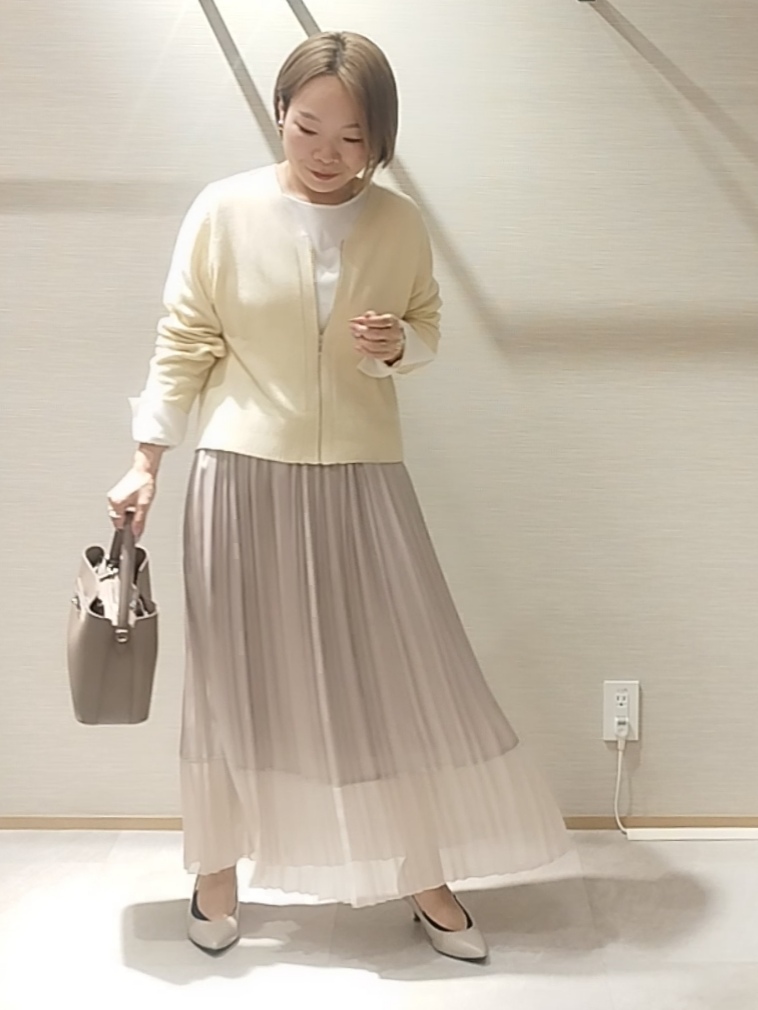 s u g iさんの「UNTITLED｜【店頭人気！】杢調ジップカーディガン」を使ったコーディネート