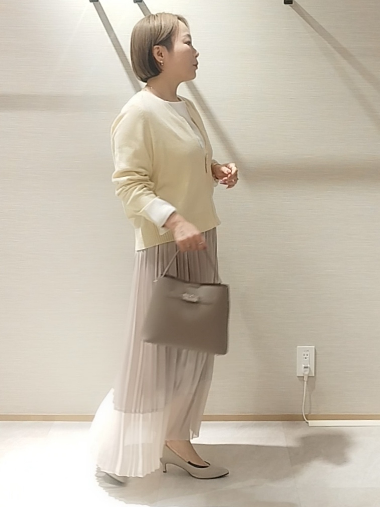 s u g iさんの「UNTITLED｜【店頭人気！】杢調ジップカーディガン」を使ったコーディネート