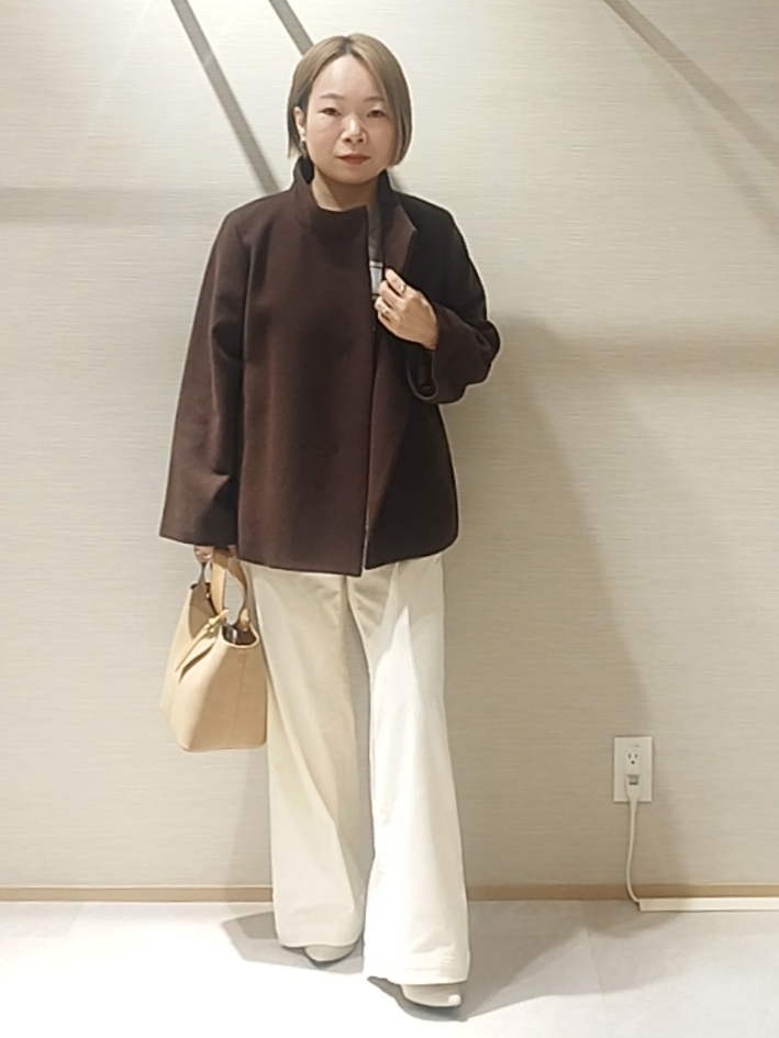 s u g iさんの「UNTITLED｜【軽アウター/ウール100】ウールショートコート」を使ったコーディネート