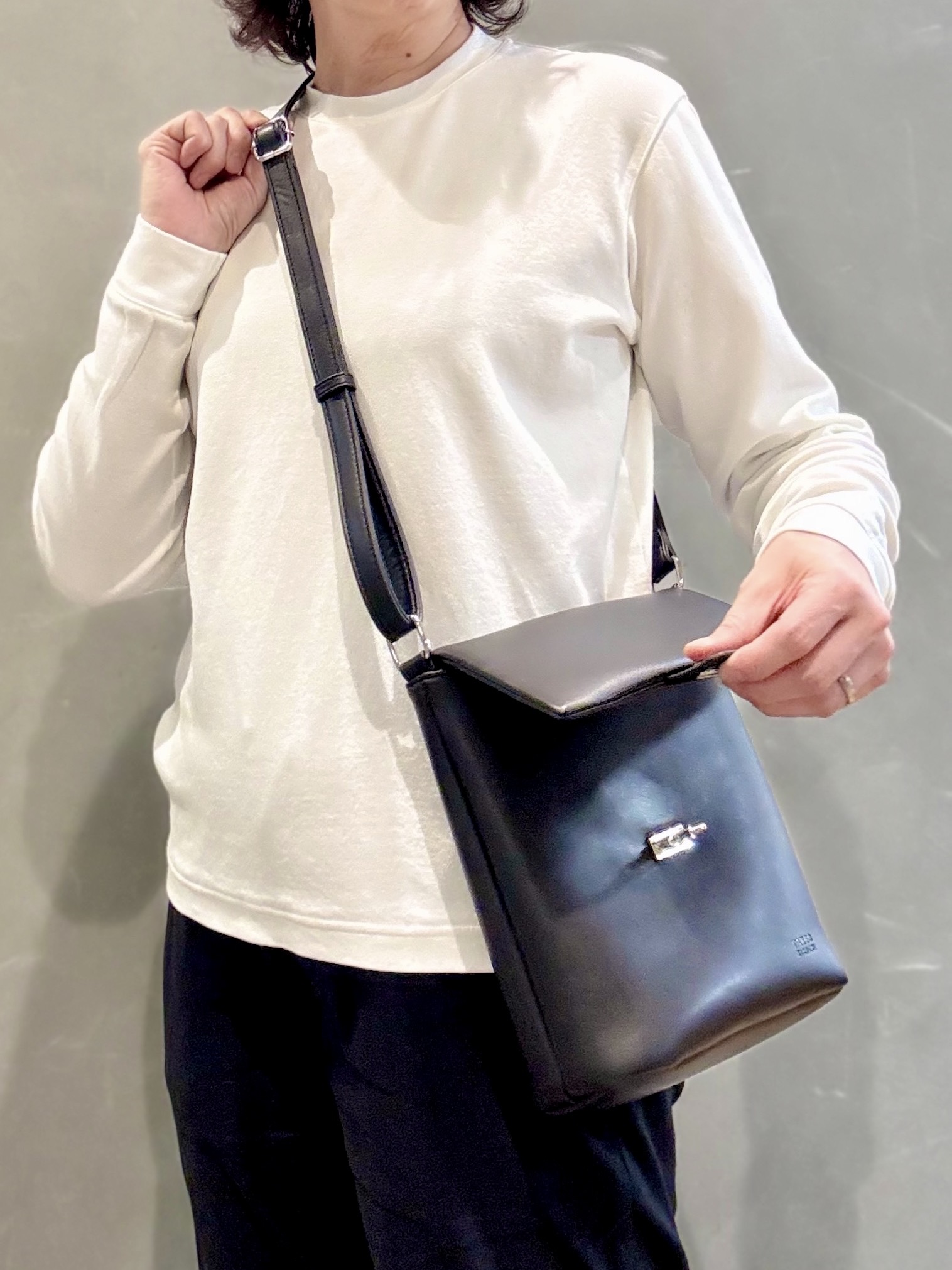 のぐみさんの「TAKEO KIKUCHI｜【BOWLER HAT LABEL】ジオメトリック柄カーディガン」を使ったコーディネート