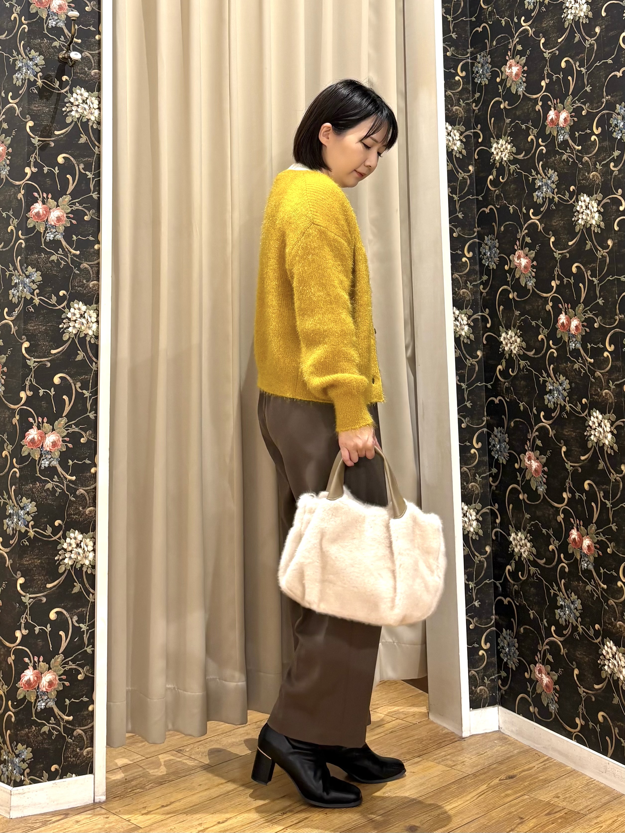 ネリさんの「SHOO･LA･RUE｜【S-LL】ゆるもこ シャギーニットカーディガン」を使ったコーディネート