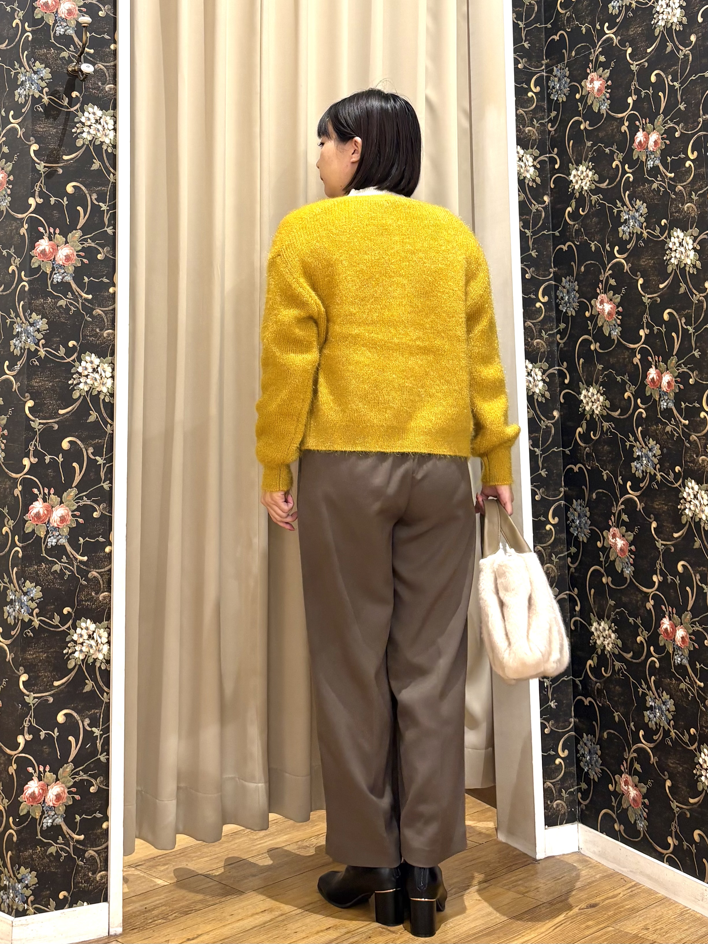 ネリさんの「SHOO･LA･RUE｜【S-LL】ゆるもこ シャギーニットカーディガン」を使ったコーディネート