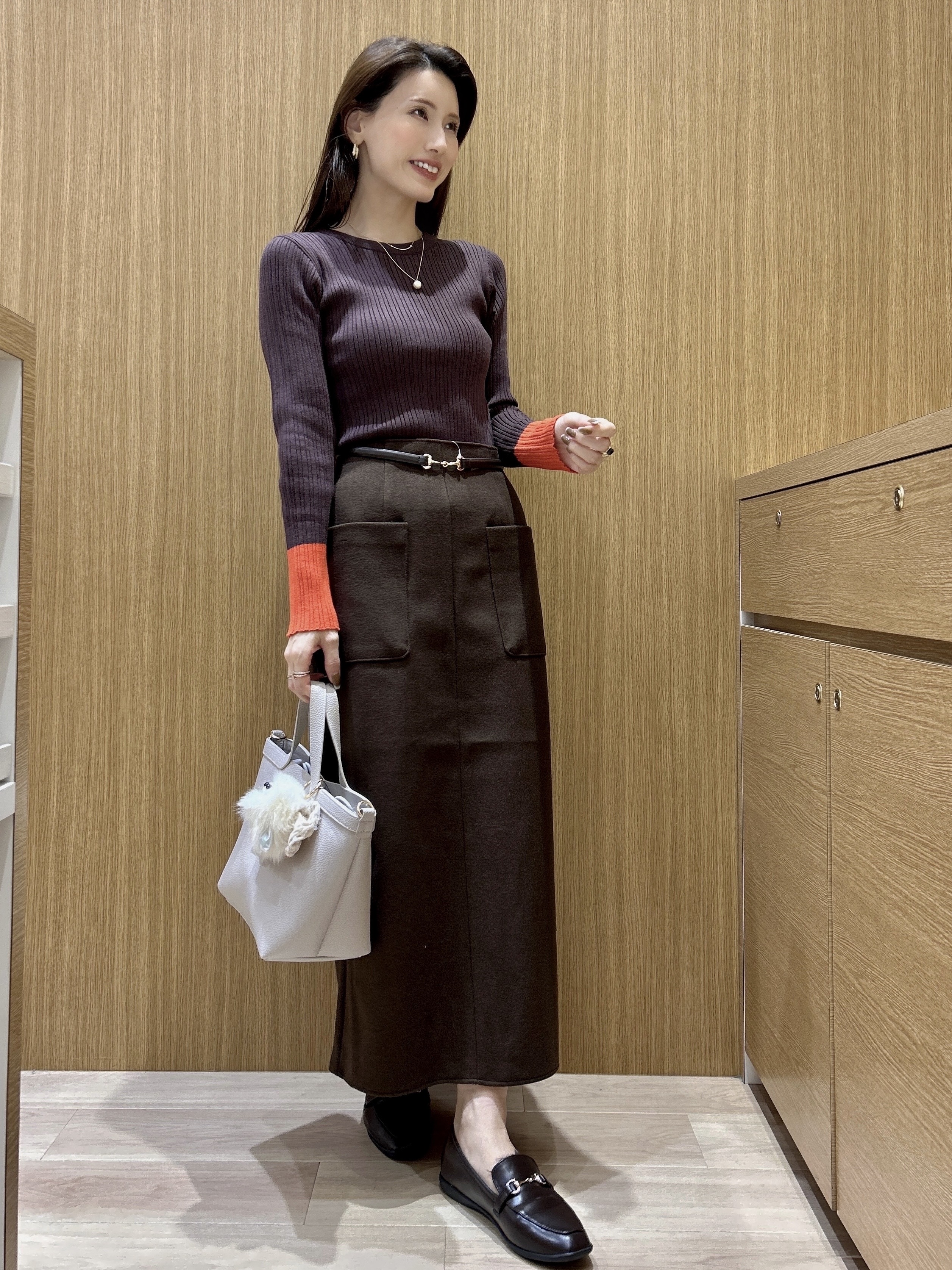 maiさんの「OPAQUE.CLIP｜配色スリーブランダムリブニット」を使ったコーディネート