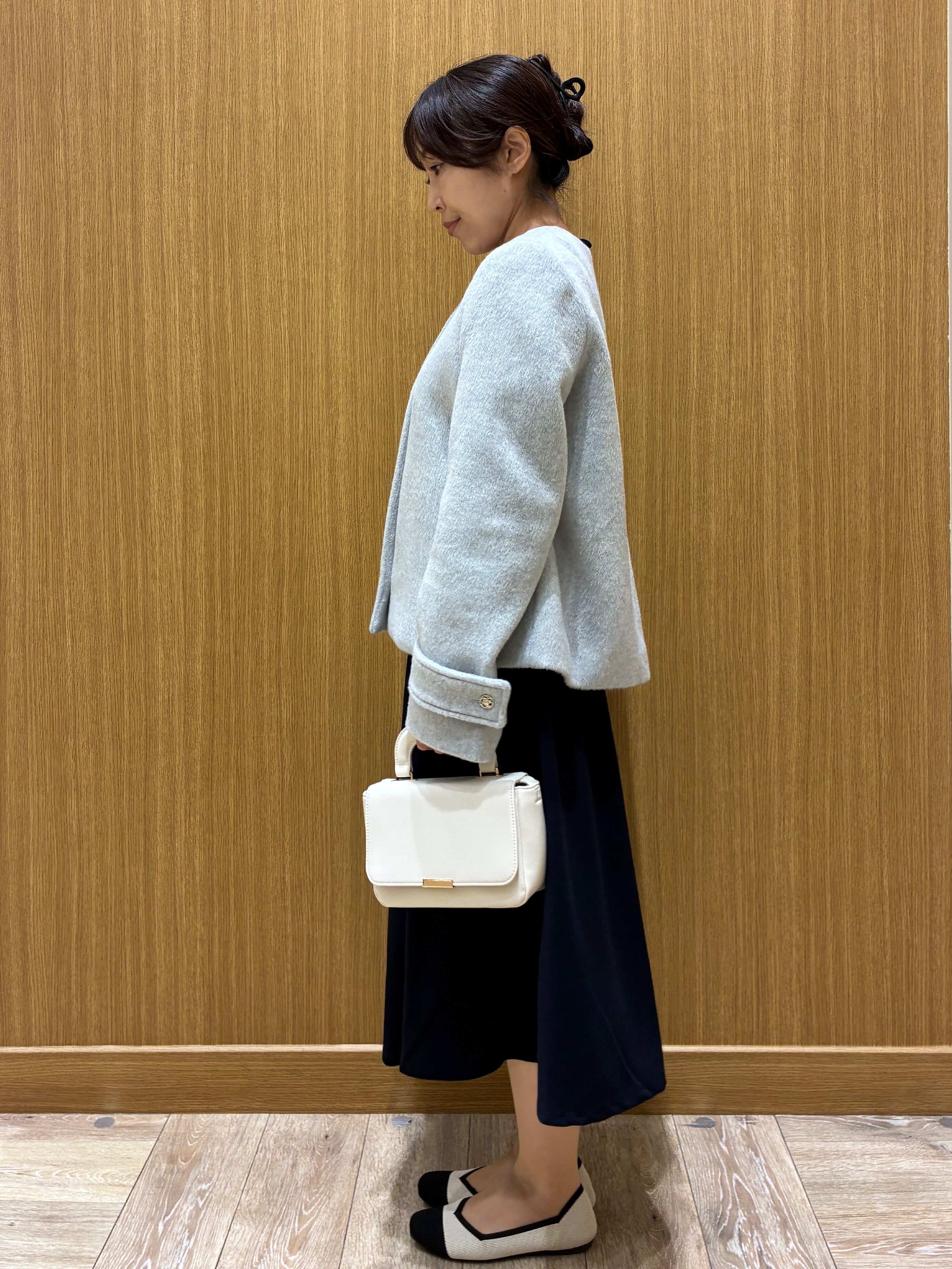 tomoさんの「OPAQUE.CLIP｜【植草美幸先生が指南する好印象スタイル】カシミヤ混ノーカラーショートコート」を使ったコーディネート