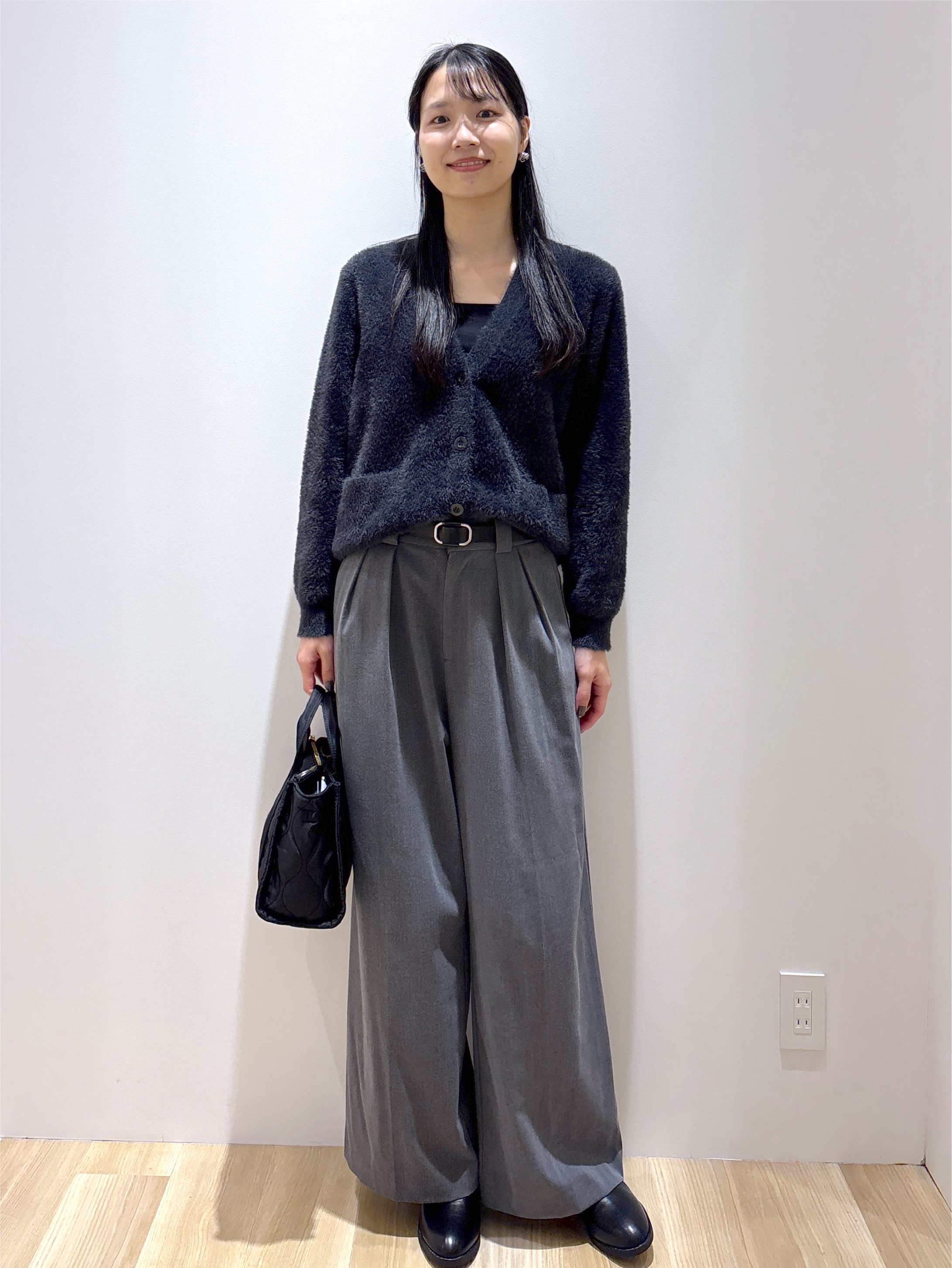 sachikoさんの「OPAQUE.CLIP｜フェザーヤーンニットカーディガン【洗濯機OK】」を使ったコーディネート