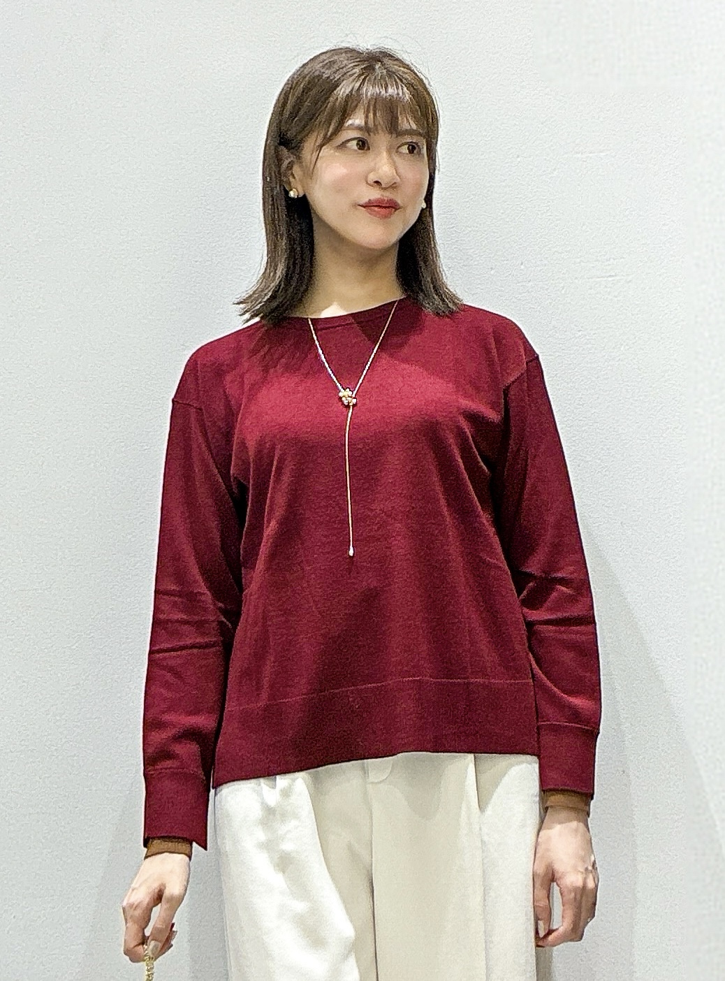 もんちゃんさんの「OPAQUE.CLIP｜『THE』名品ボートネックニット【8col／洗濯機OK】」を使ったコーディネート