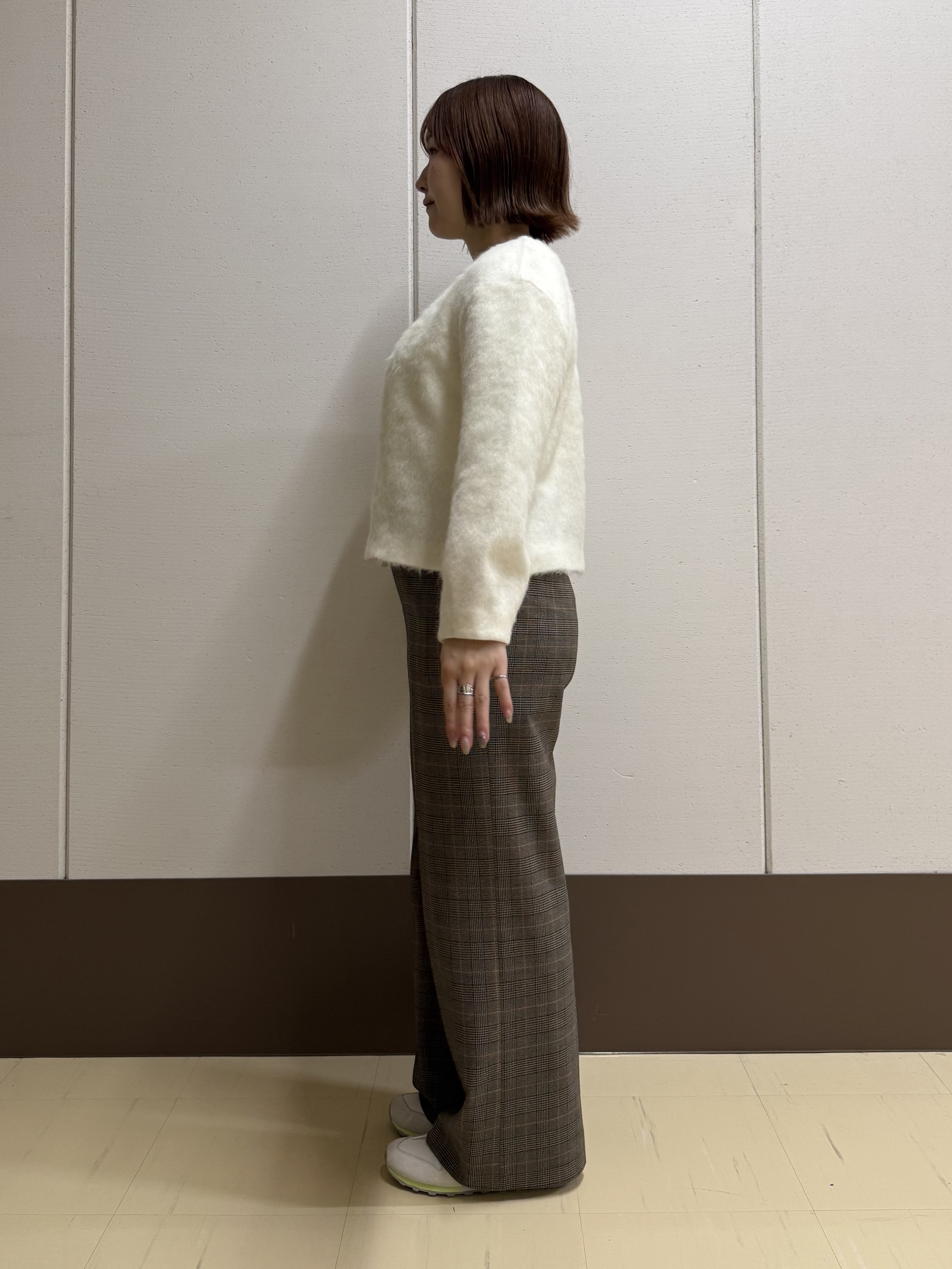 Rikoさんの「INDIVI｜【軽アウター/秋羽織り】シャギージップカーデ」を使ったコーディネート