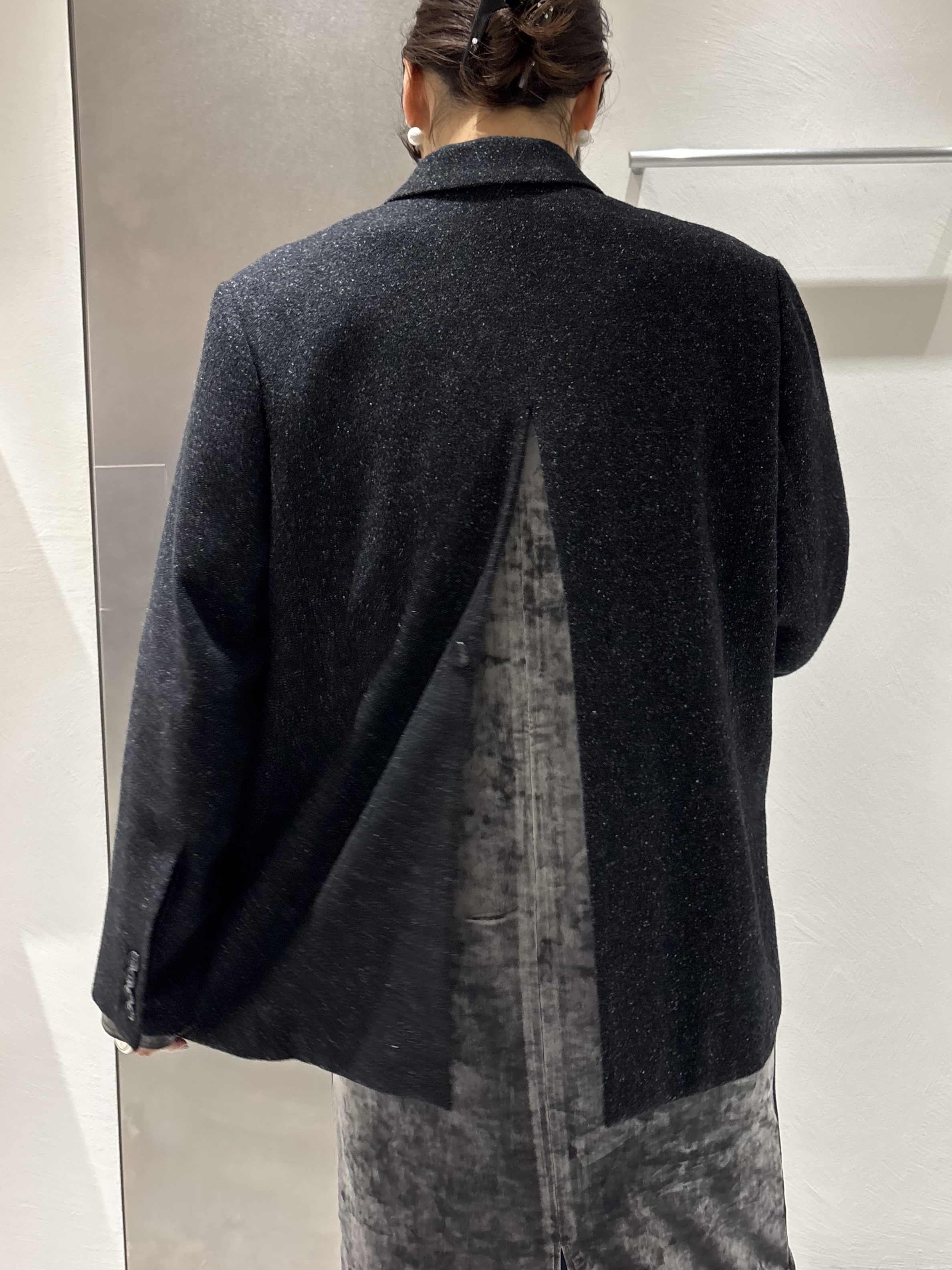 iwamiさんの「CODE A｜【ReRe】neck point velour dress」を使ったコーディネート