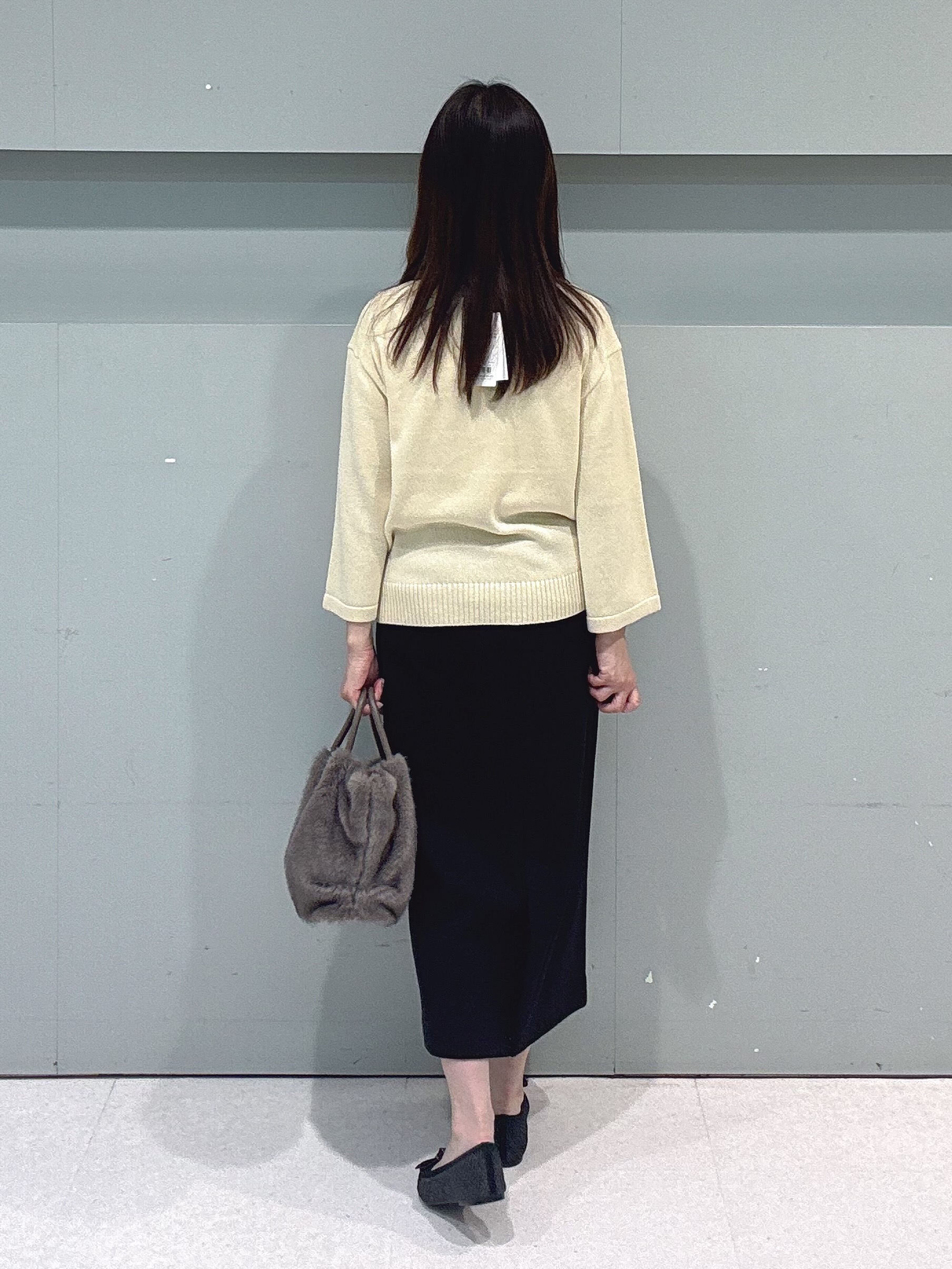 makiさんの「UNTITLED｜【6色展開/コットン100】カラーベーシックシャツ」を使ったコーディネート