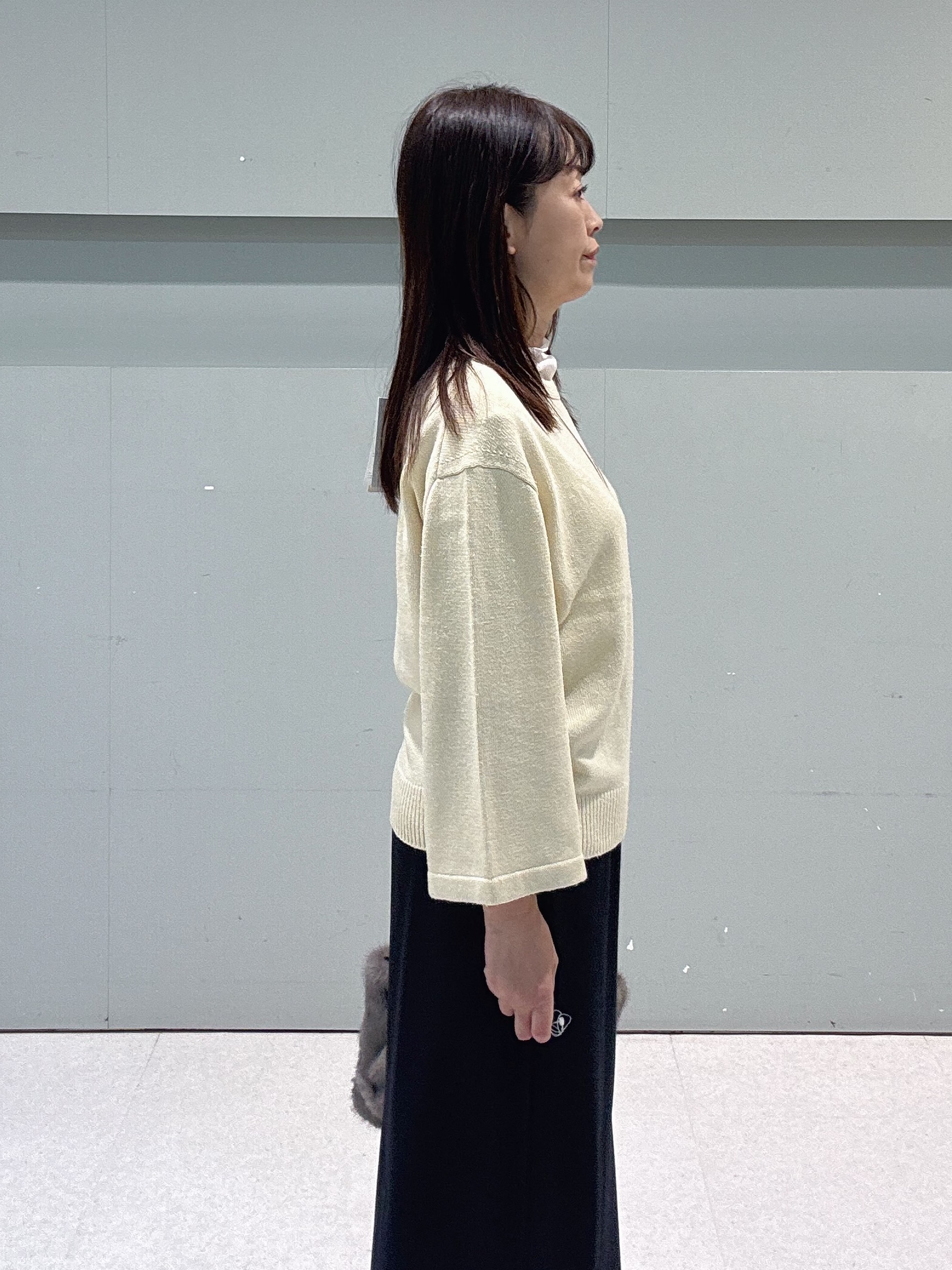 makiさんの「UNTITLED｜【6色展開/コットン100】カラーベーシックシャツ」を使ったコーディネート