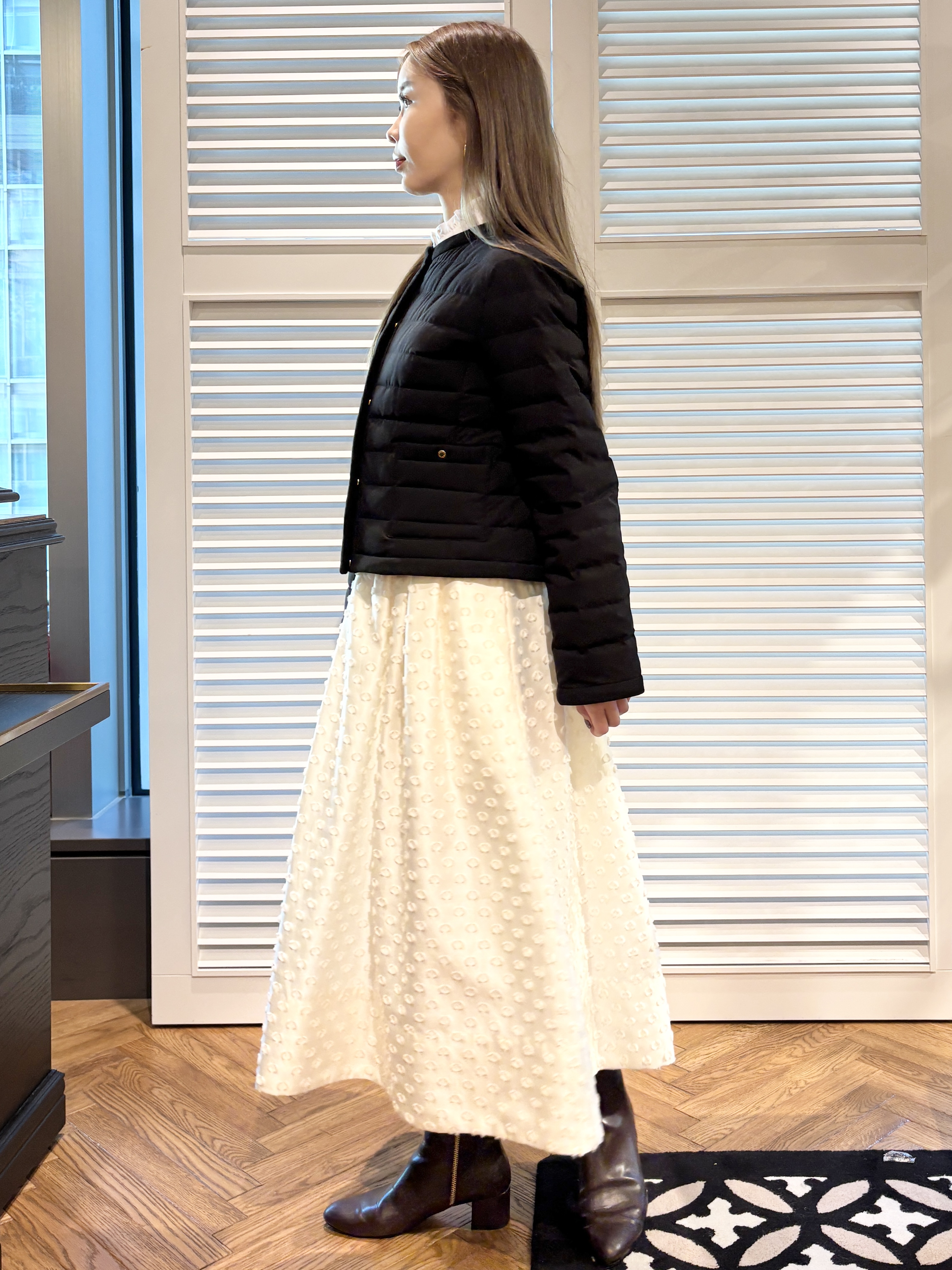 清水夏姫さんの「DRESSTERIOR｜ストレッチ ライトダウンジャケット」を使ったコーディネート