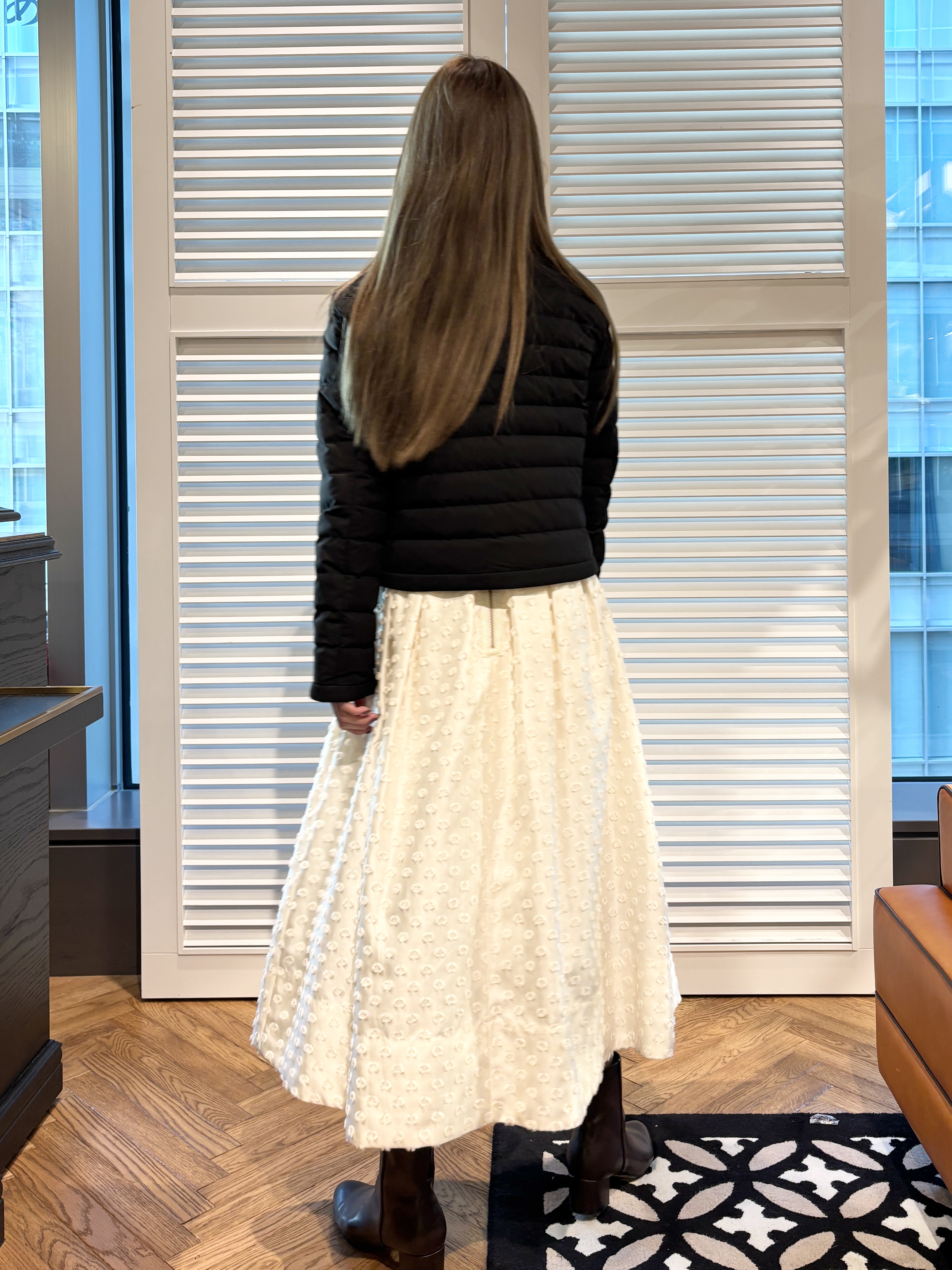 清水夏姫さんの「DRESSTERIOR｜ストレッチ ライトダウンジャケット」を使ったコーディネート