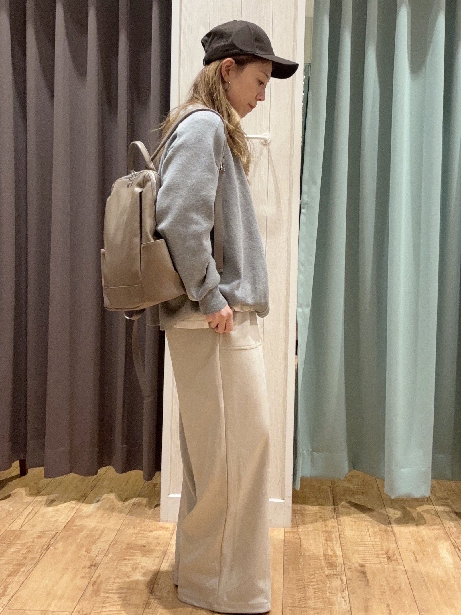 なみぞうさんの「SHOO･LA･RUE｜【毛玉になりにくい/S-LL/洗濯機可/体型カバー】Vネックゆったりカーディガン」を使ったコーディネート