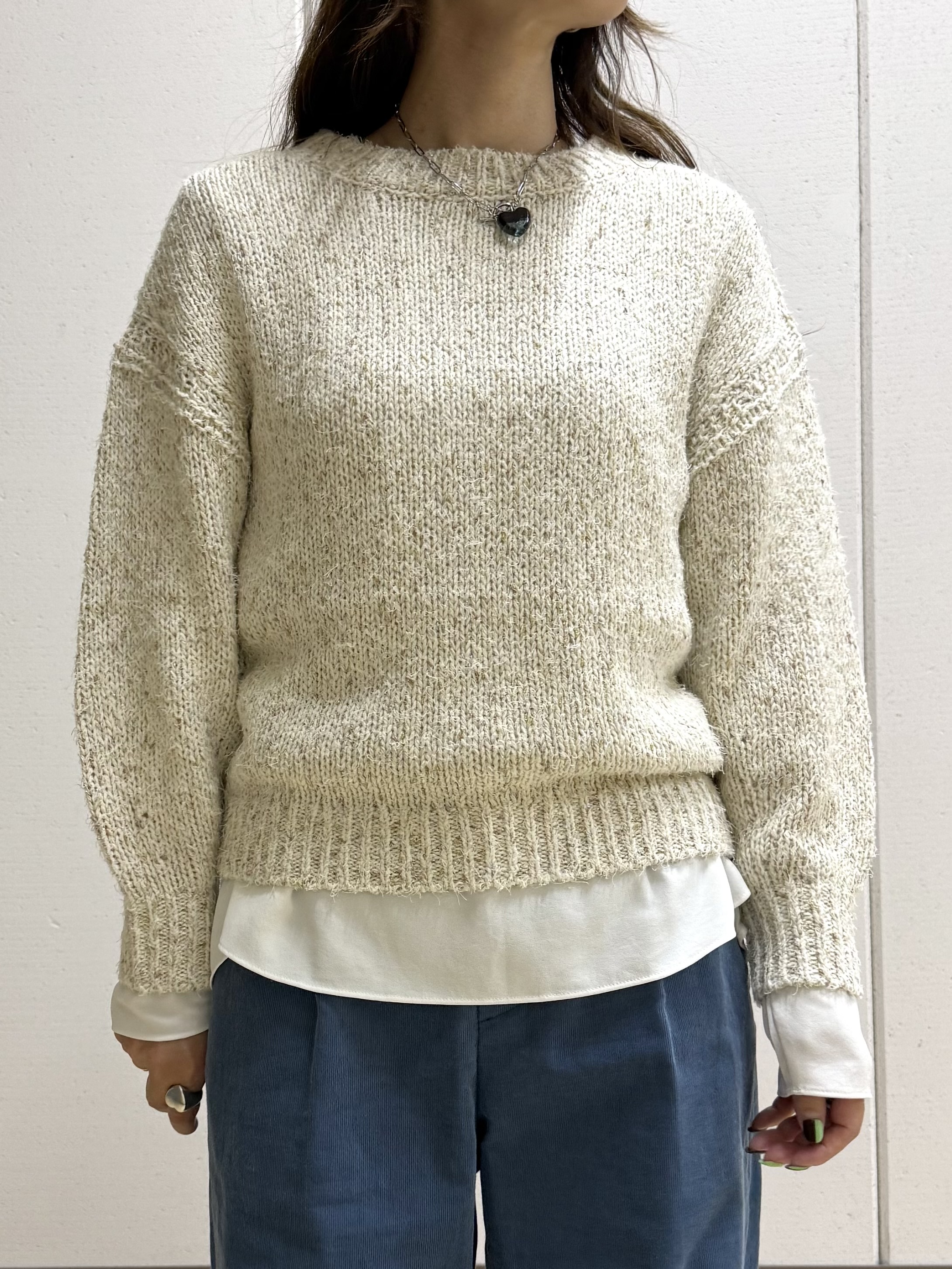 mamiさんの「INDIVI｜【コットン混／ミックスカラー】カールヤーン パフスリーブニット」を使ったコーディネート