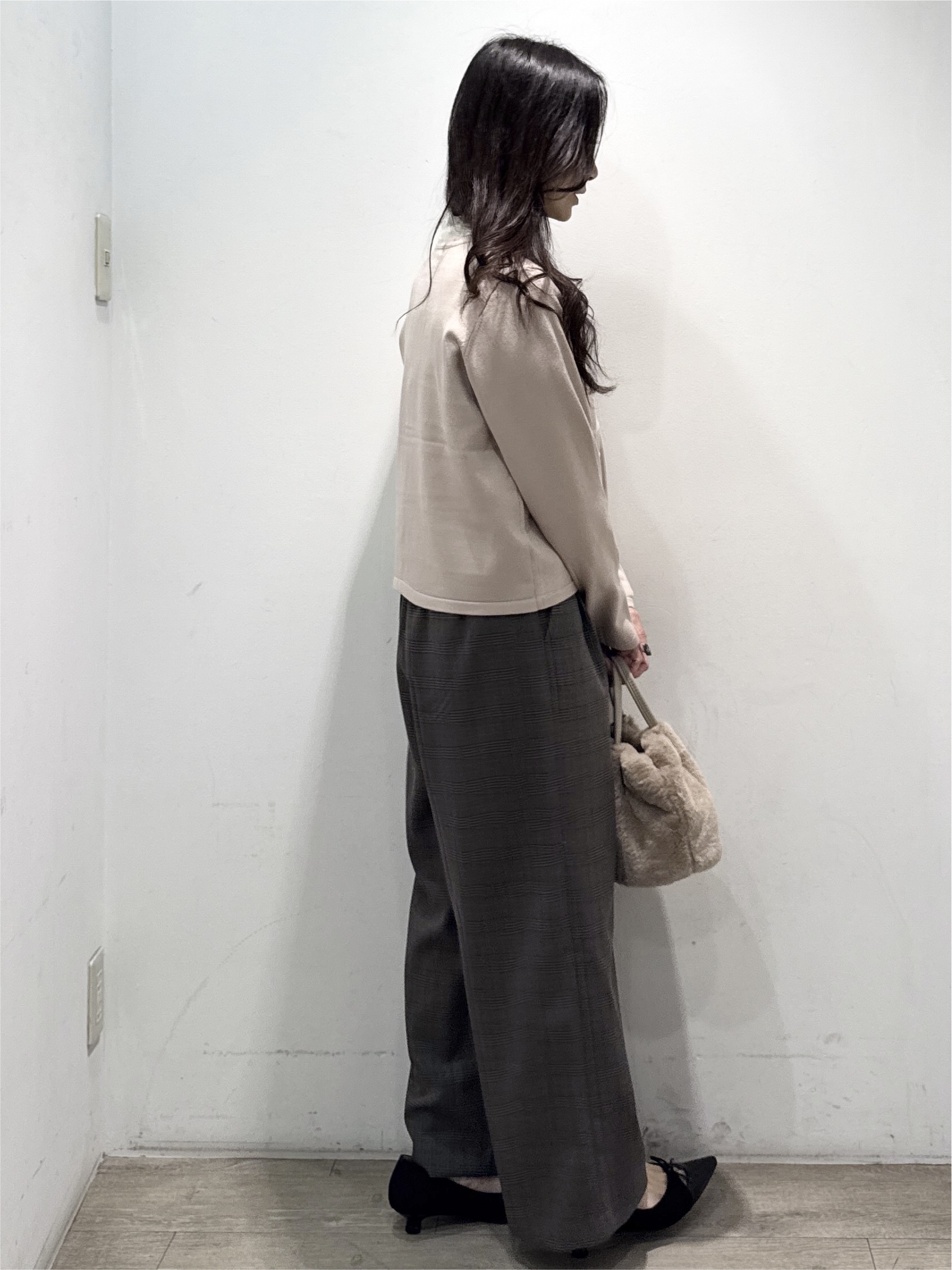 yuicciさんの「OPAQUE.CLIP｜【上品刺繍が華やか】飛ばしビジュー カーディガン」を使ったコーディネート