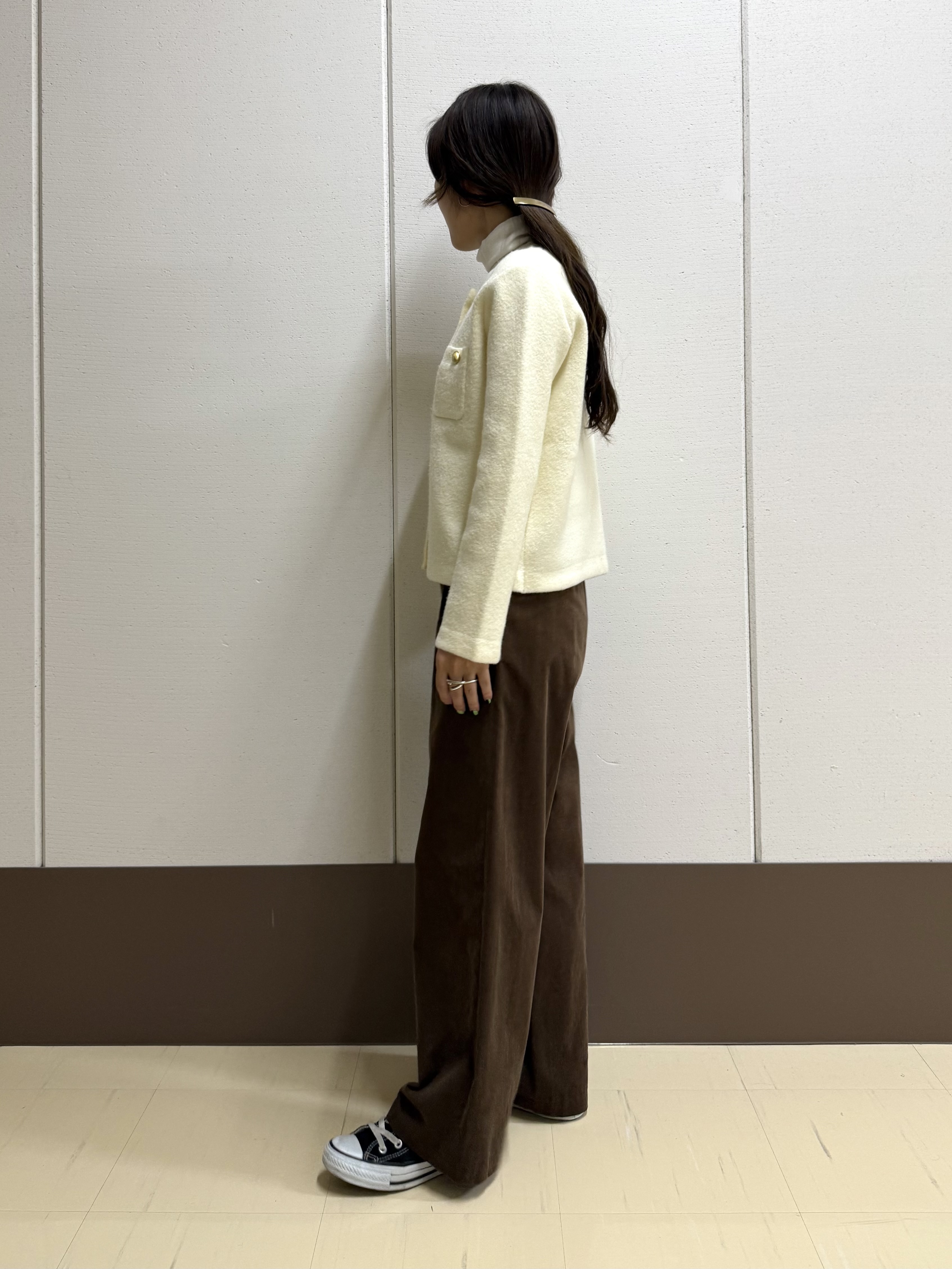 mamiさんの「INDIVI｜【軽やか】ブークレニットジャケット」を使ったコーディネート