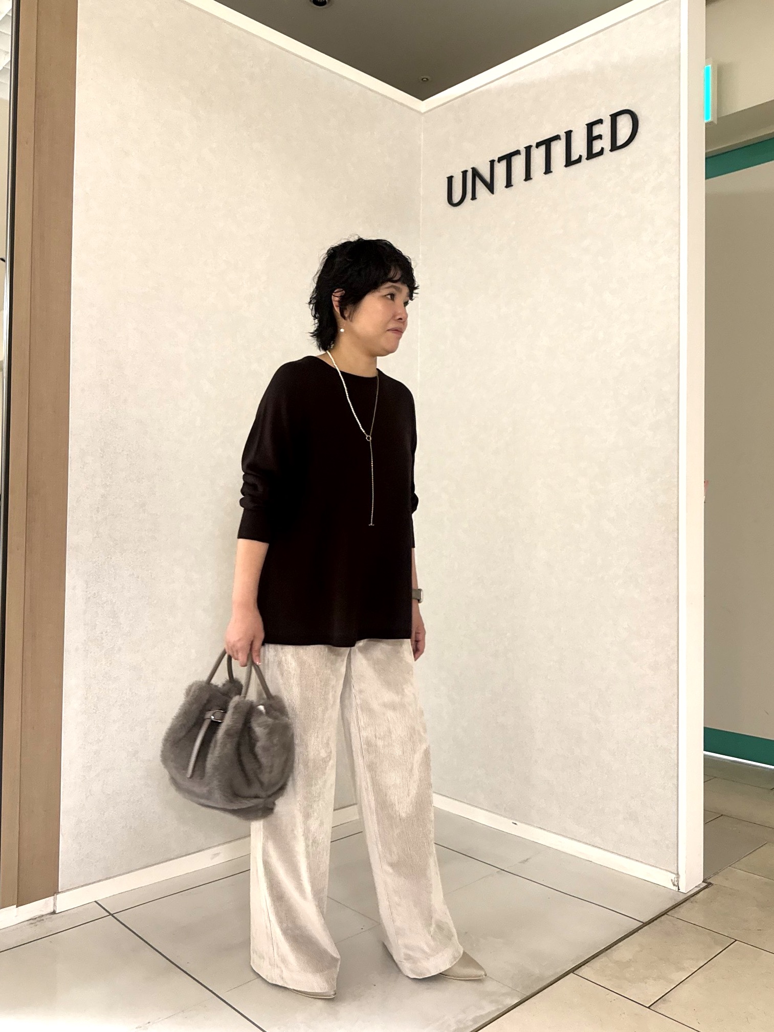 かなこさんの「UNTITLED｜【きれいに体型カバー/8色展開】Aラインシルエットニットプルオーバー」を使ったコーディネート