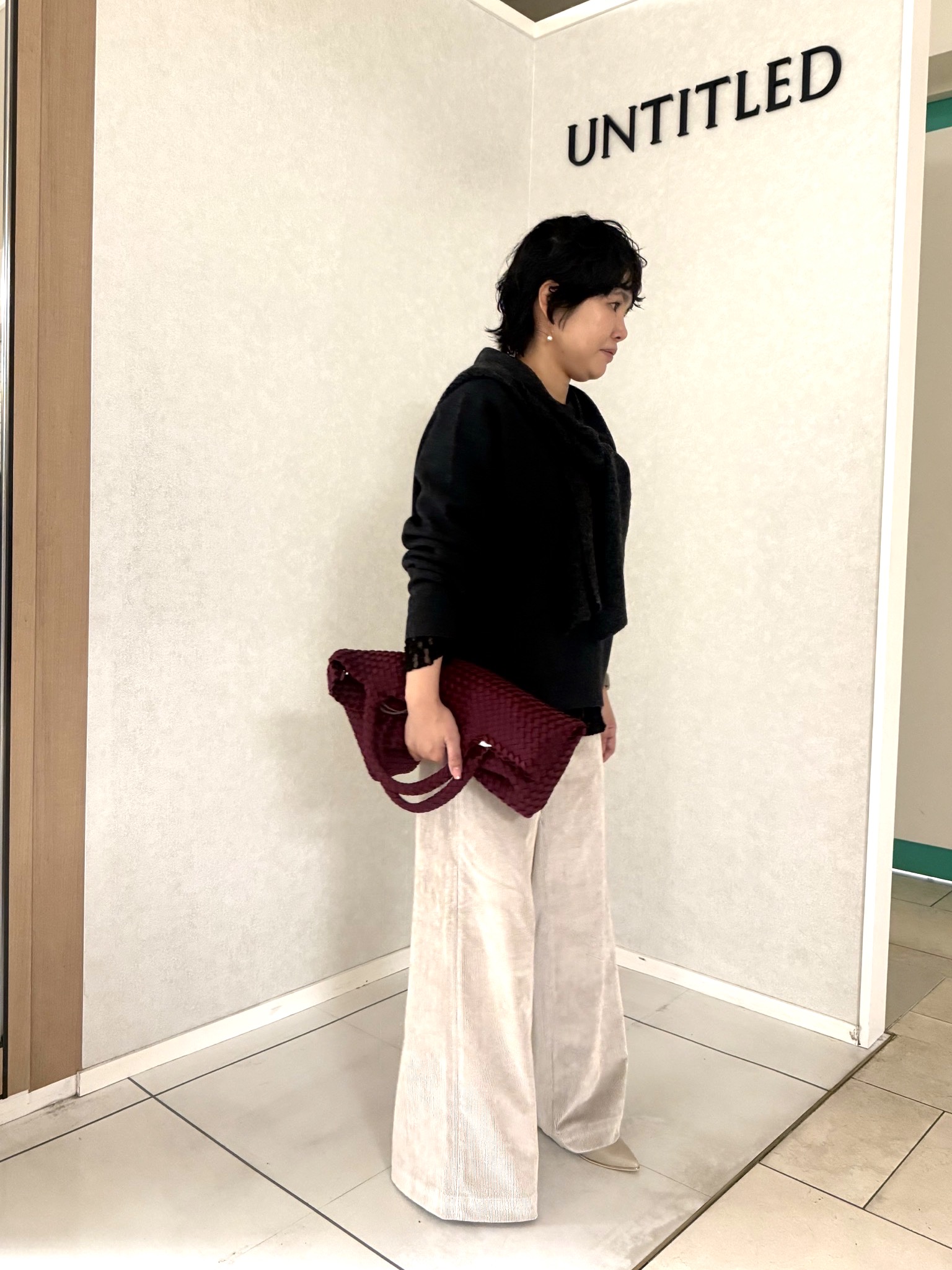 かなこさんの「UNTITLED｜【きれいめカジュアル】スウェットライクニットプルオーバー」を使ったコーディネート