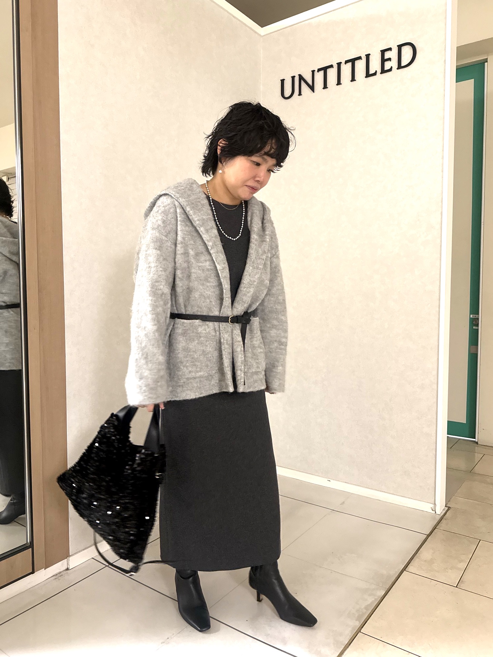 かなこさんの「UNTITLED｜【セットアップ可/スウェットライク】袖口シャツドッキングプルオーバー」を使ったコーディネート