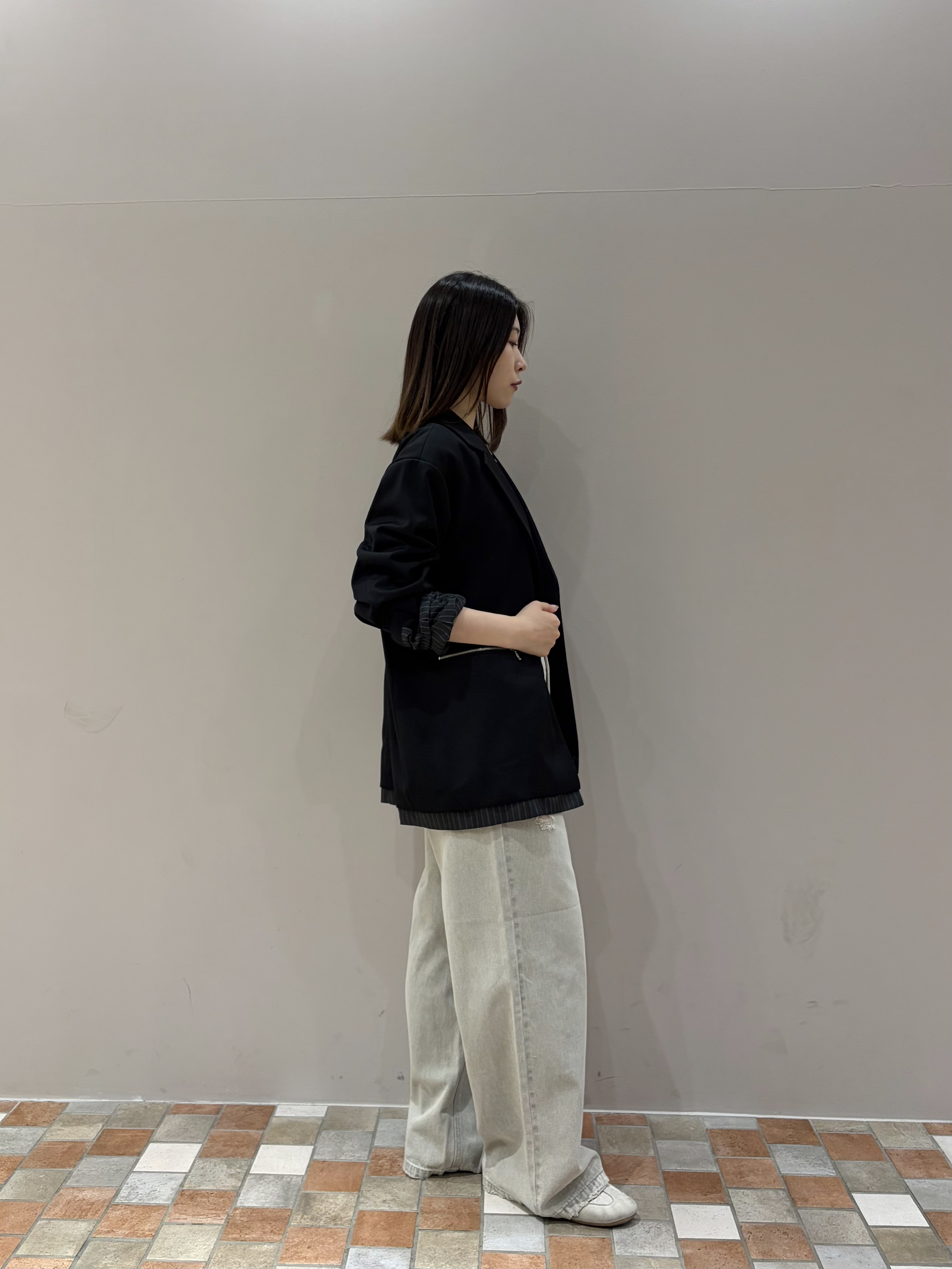 amiさんの「INDIVI｜ラインロングネックレス」を使ったコーディネート