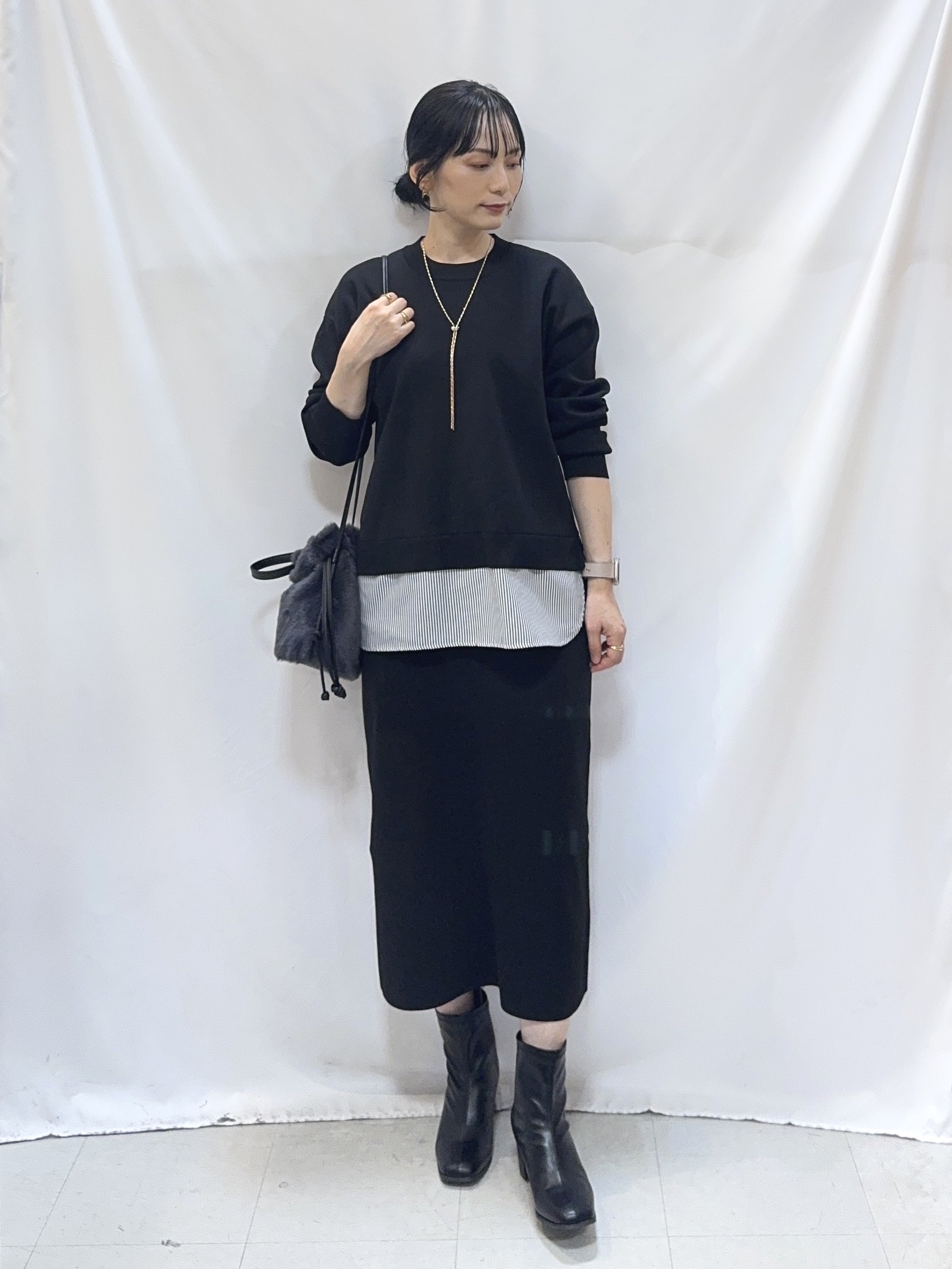 𝐇𝐢𝐫𝐨𝐦𝐢さんの「SHOO･LA･RUE｜【S-LL】着るだけできまる シャツレイヤード風 スポンディッシュニット」を使ったコーディネート