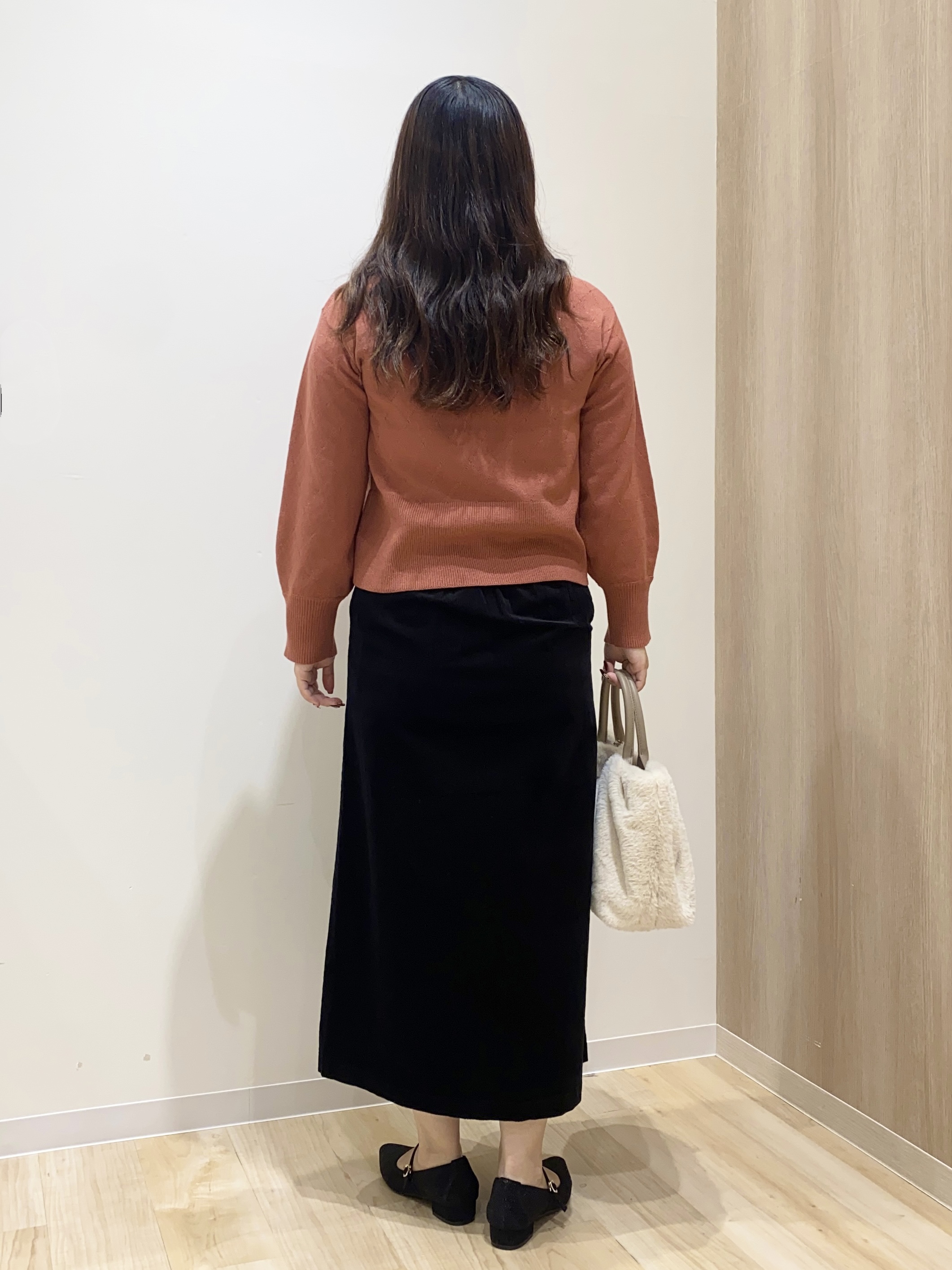 HANAさんの「grove｜【インしない・毛玉軽減】大人上品なダイヤ柄ニット」を使ったコーディネート