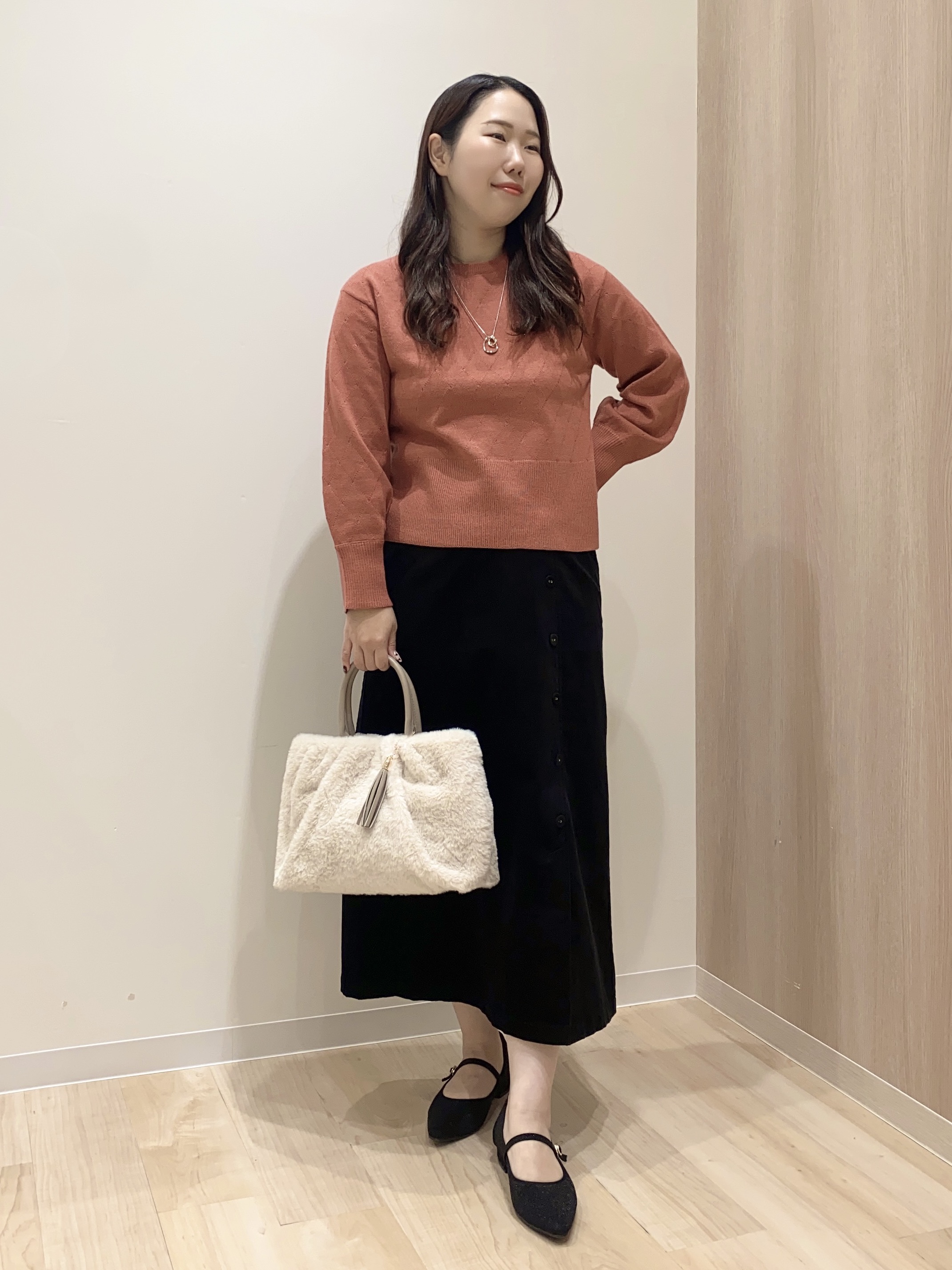 HANAさんの「grove｜【インしない・毛玉軽減】大人上品なダイヤ柄ニット」を使ったコーディネート
