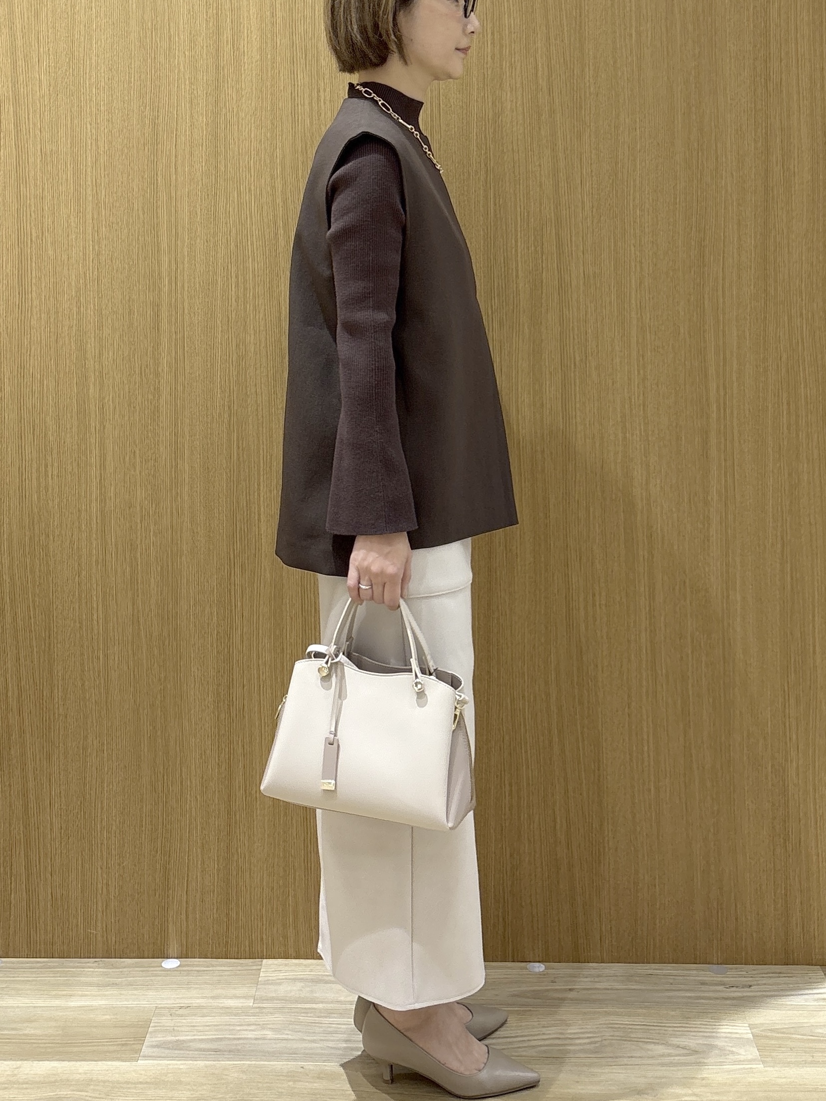 たけねぇさんの「OPAQUE.CLIP｜《ツインセット》Vネックベスト&times;ハイネックリブニット【洗濯機OK】」を使ったコーディネート