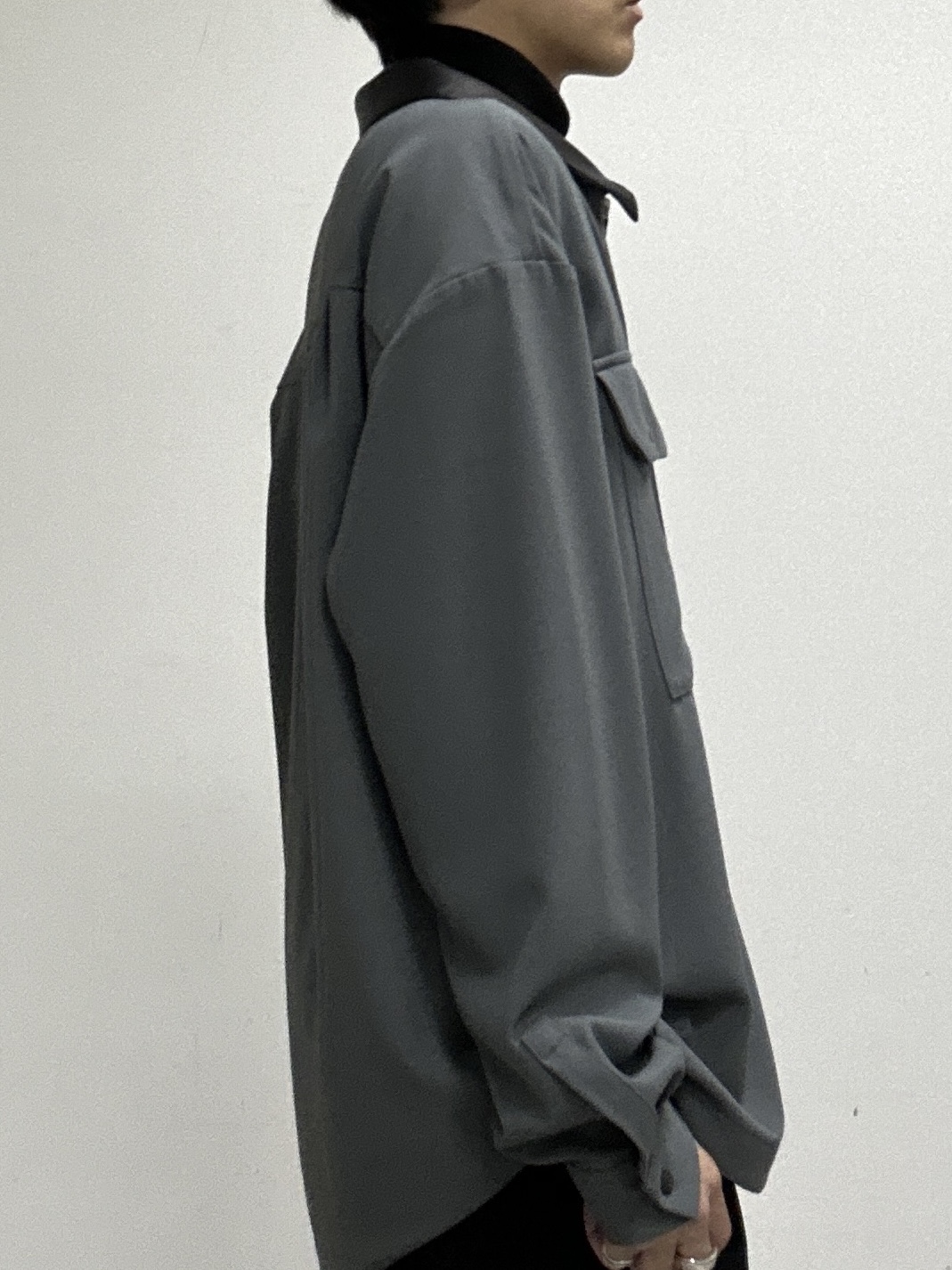 ドイさんの「tk.TAKEO KIKUCHI｜2タックワイドスラックス」を使ったコーディネート