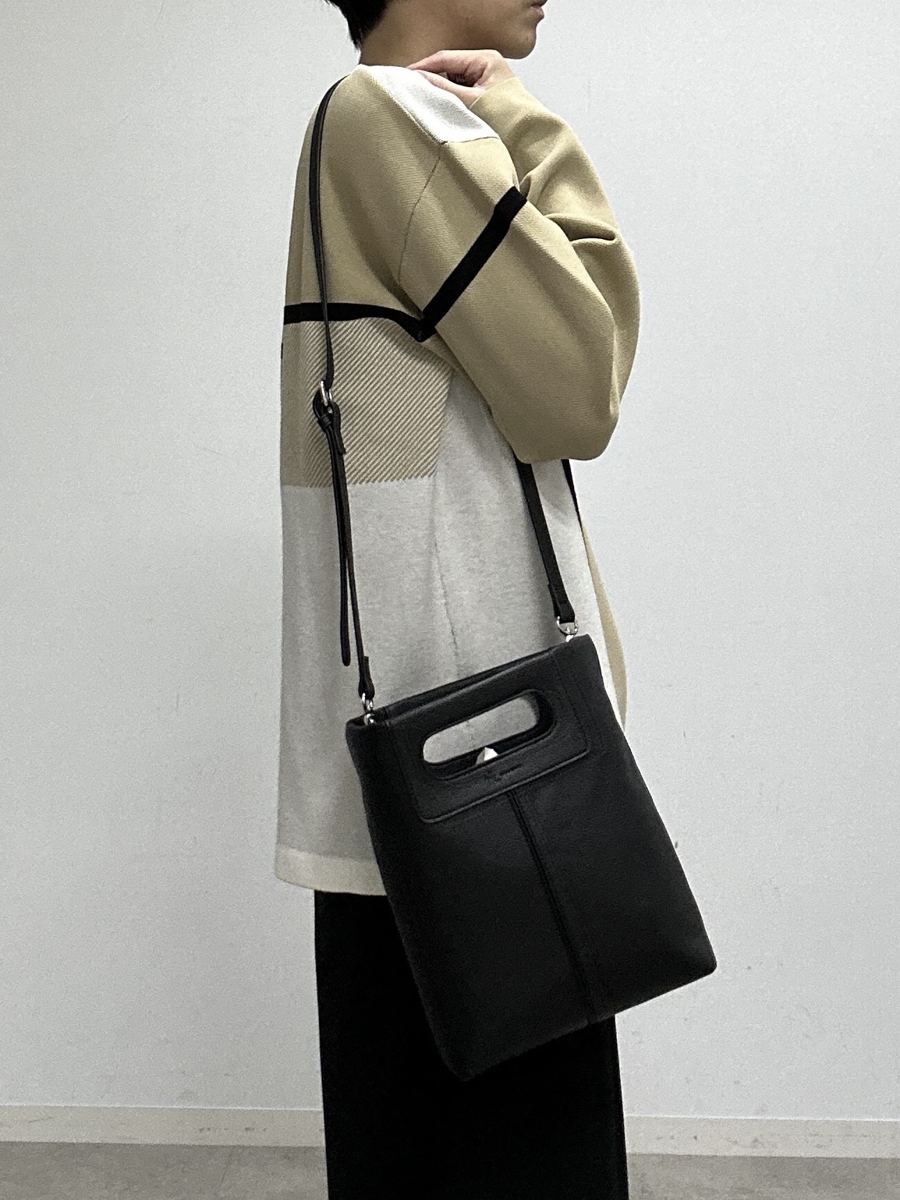 ドイさんの「tk.TAKEO KIKUCHI｜2タックワイドスラックス」を使ったコーディネート