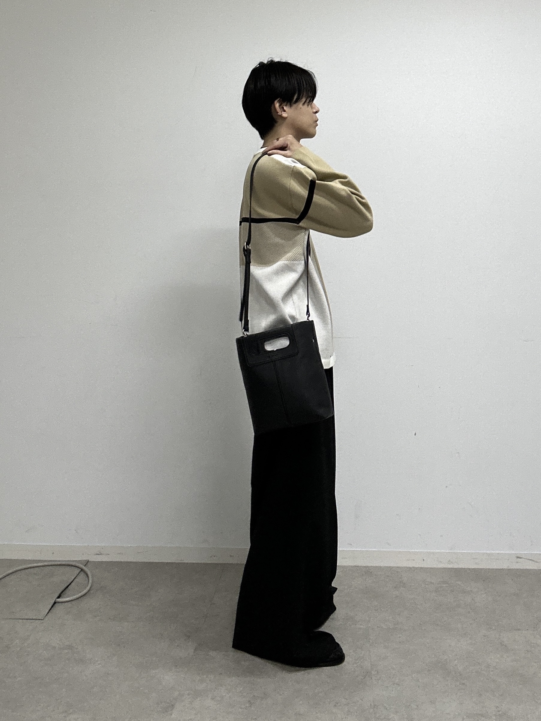 ドイさんの「tk.TAKEO KIKUCHI｜2タックワイドスラックス」を使ったコーディネート