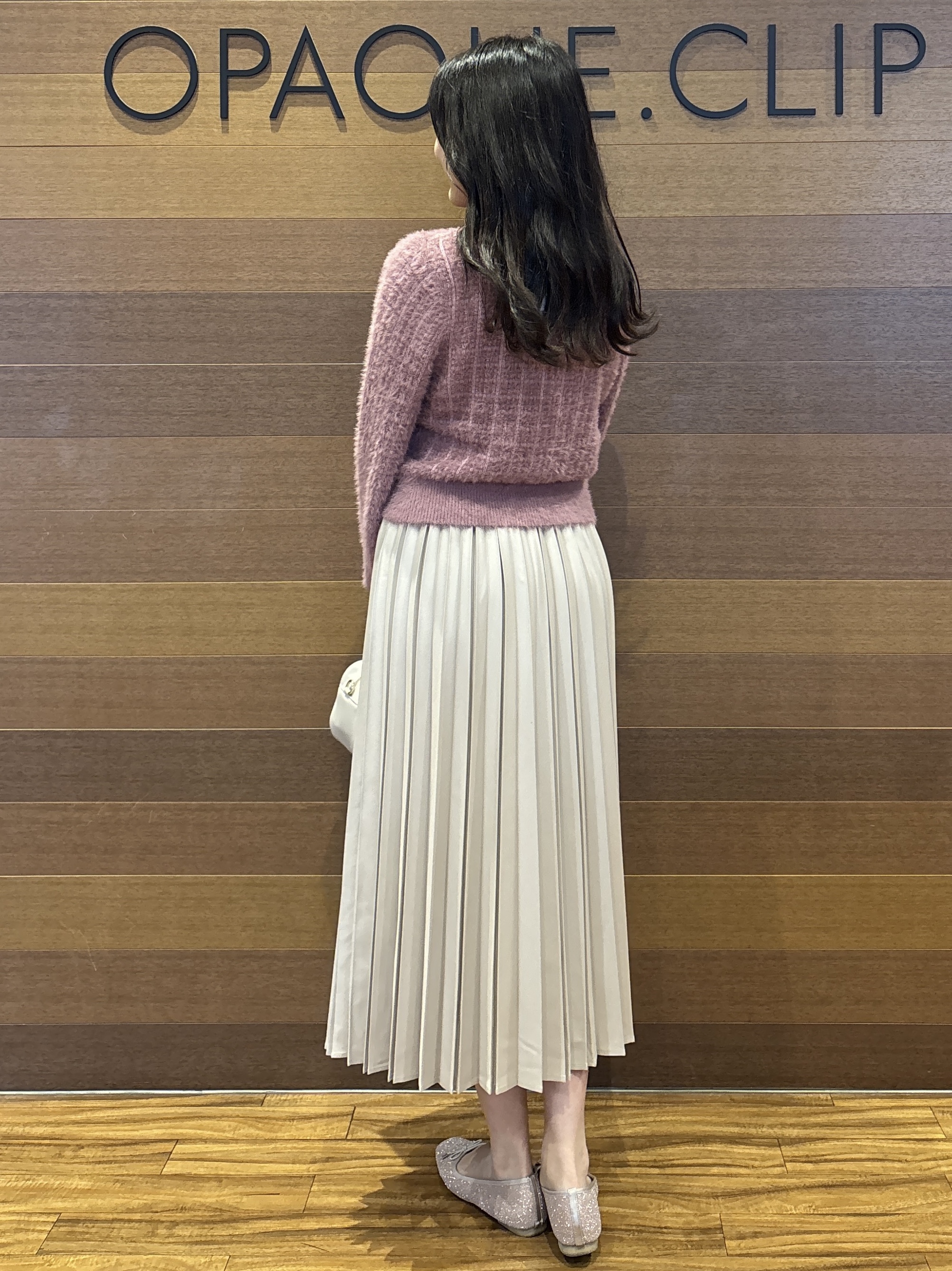 わかなさんの「OPAQUE.CLIP｜【セットアップ】ツィード調フラワーボタンカーディガン《洗濯機OK／抗ピル》」を使ったコーディネート
