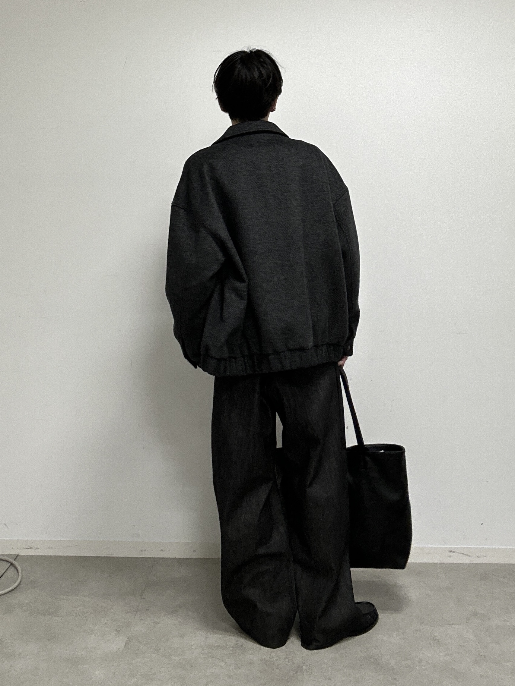 ドイさんの「tk.TAKEO KIKUCHI｜【色褪せしにくいデニム】Comfy Fadeless Denim Seriesワイドストレートデニム」を使ったコーディネート