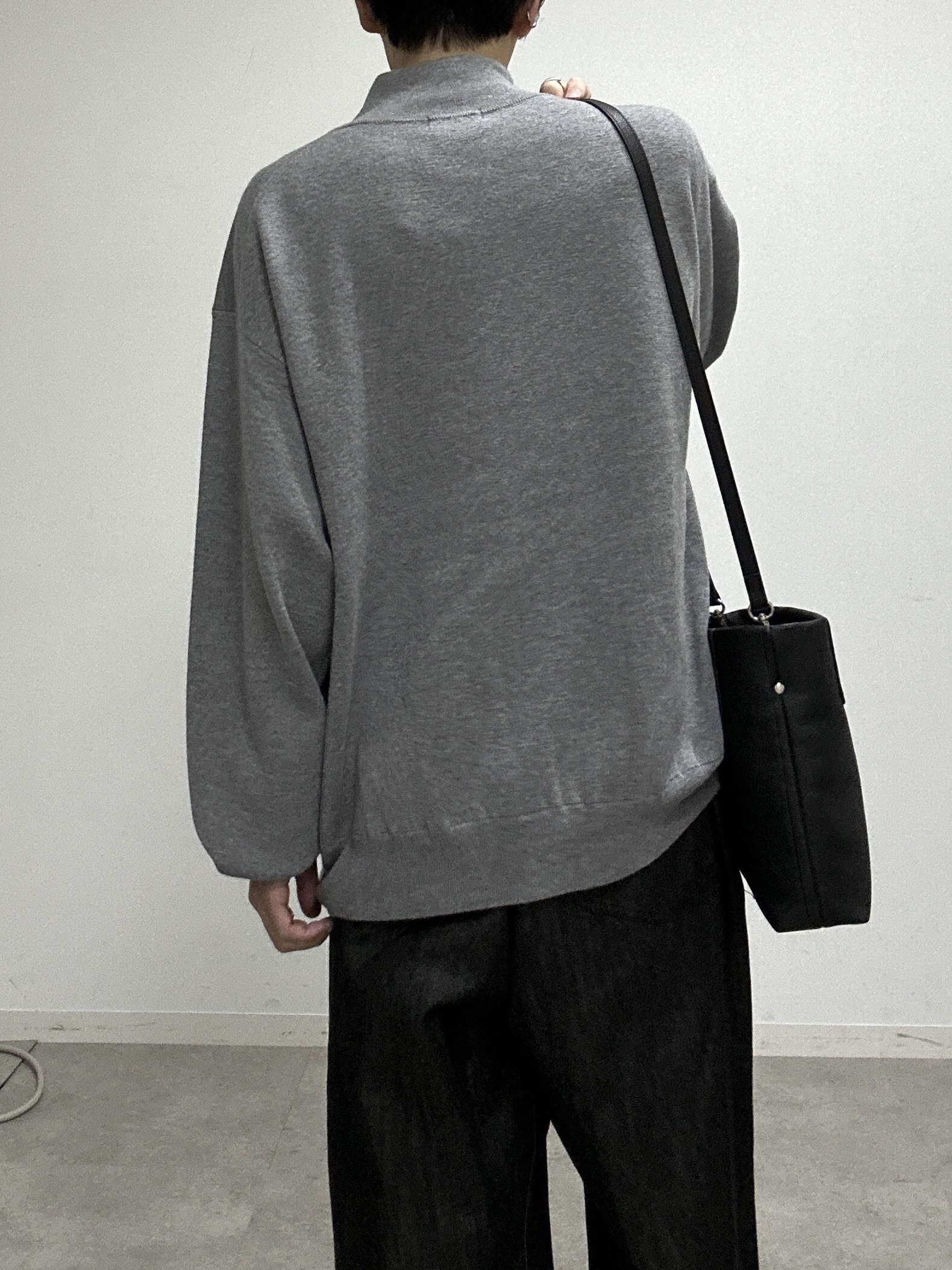 ドイさんの「tk.TAKEO KIKUCHI｜【色褪せしにくいデニム】Comfy Fadeless Denim Seriesワイドストレートデニム」を使ったコーディネート