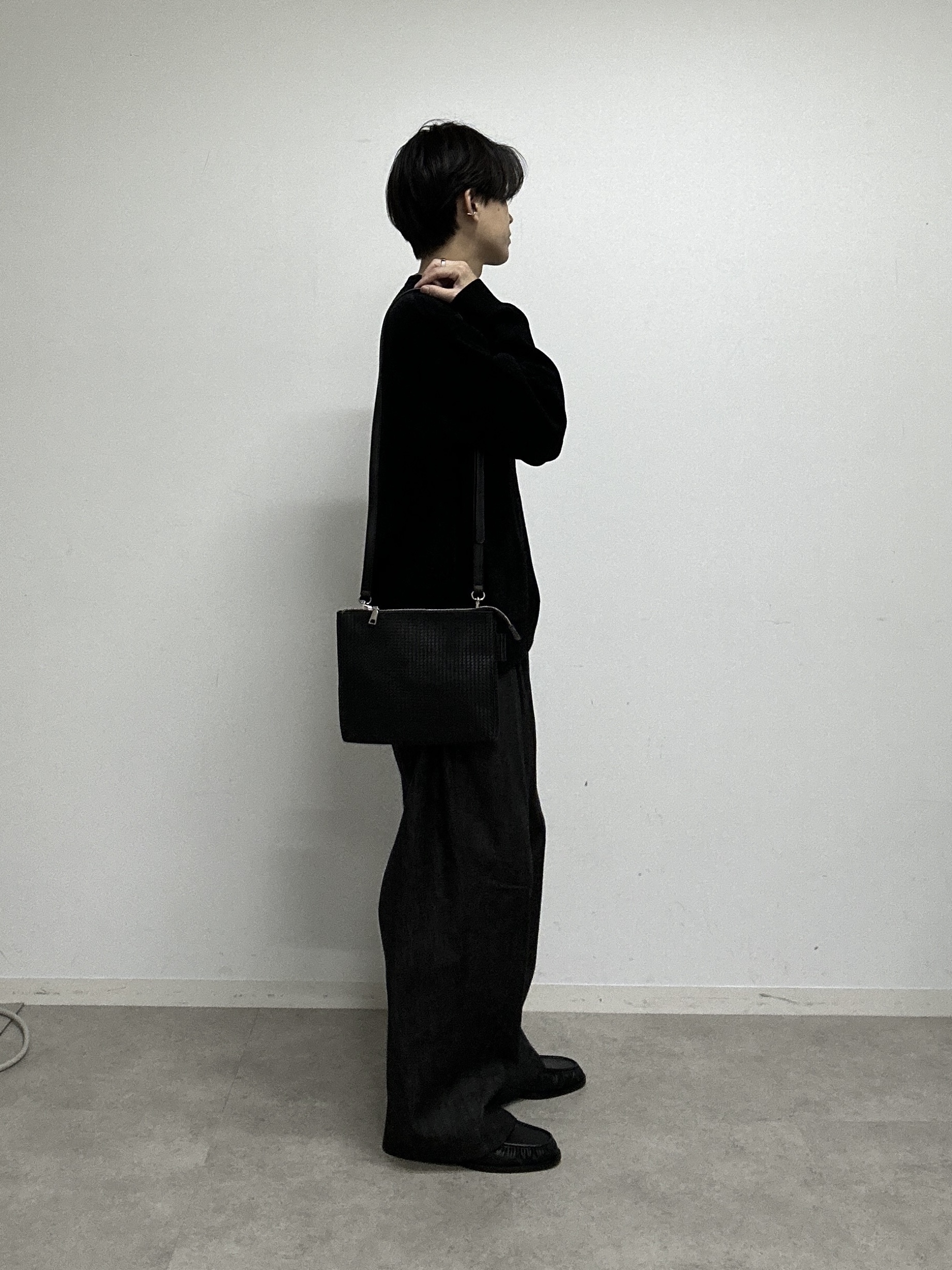 ドイさんの「tk.TAKEO KIKUCHI｜【色褪せしにくいデニム】Comfy Fadeless Denim Seriesワイドストレートデニム」を使ったコーディネート