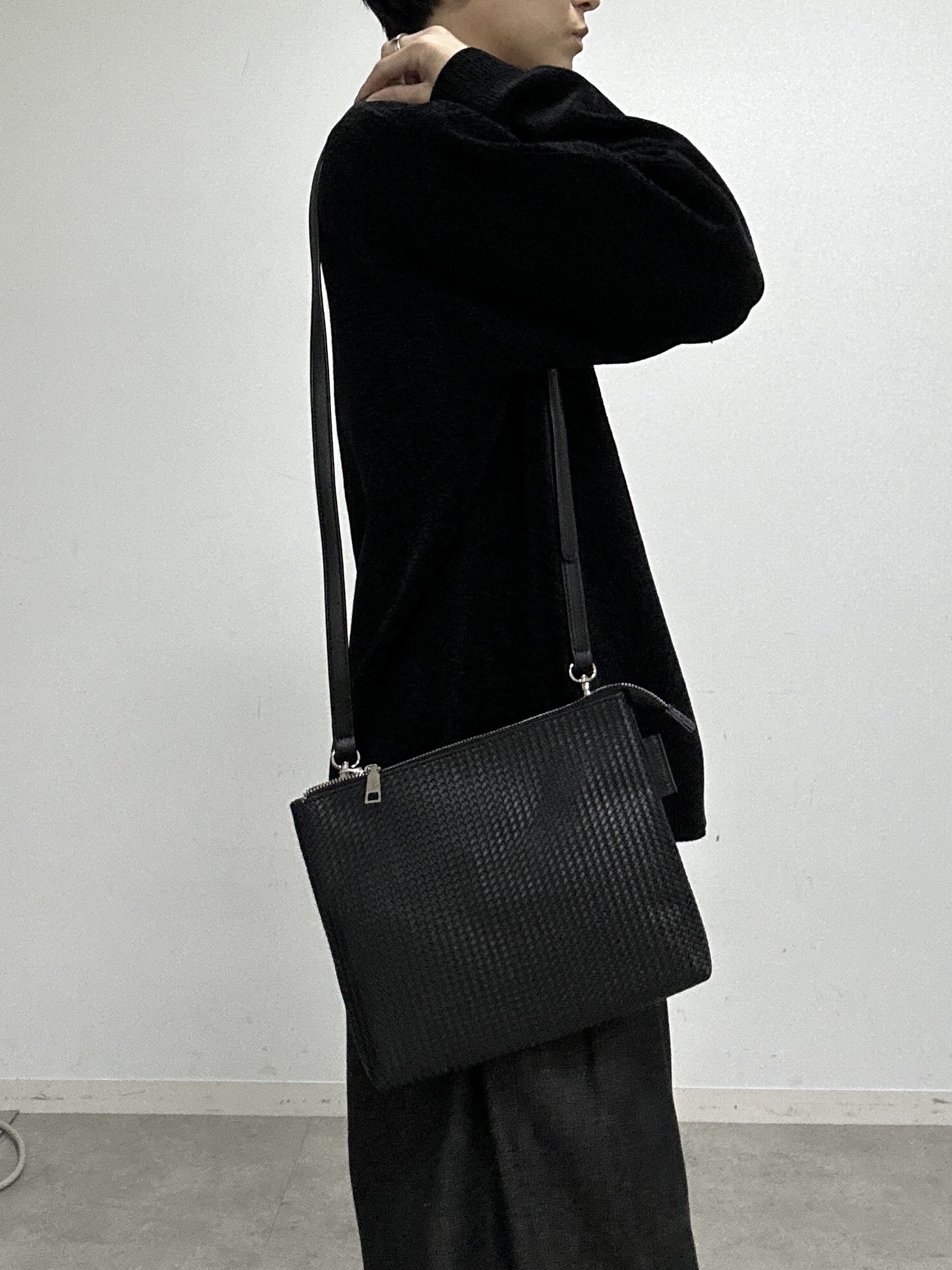 ドイさんの「tk.TAKEO KIKUCHI｜【色褪せしにくいデニム】Comfy Fadeless Denim Seriesワイドストレートデニム」を使ったコーディネート
