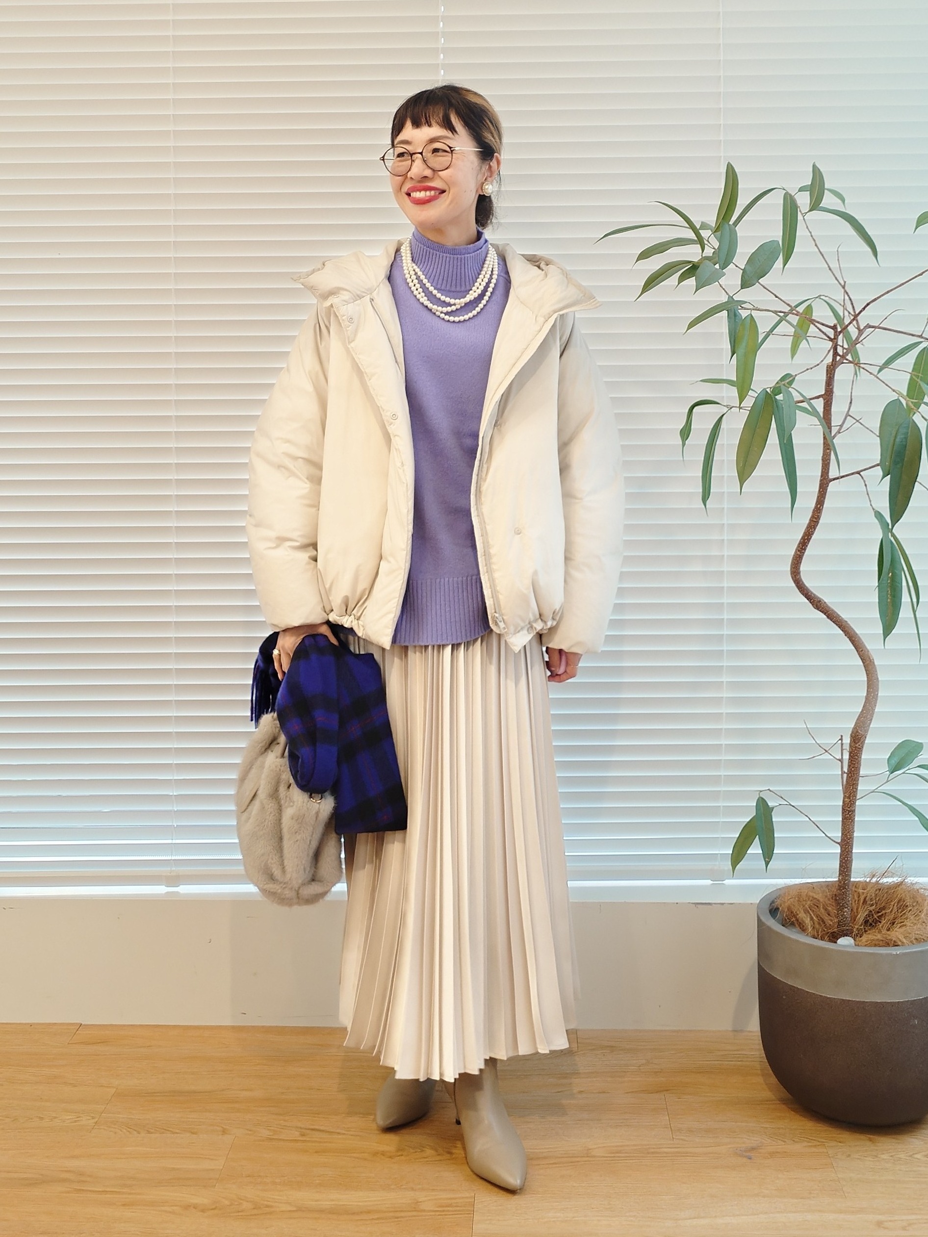 MUTSUKOさんの「UNTITLED｜【アレンジ自在】ロングパール調ネックレス」を使ったコーディネート