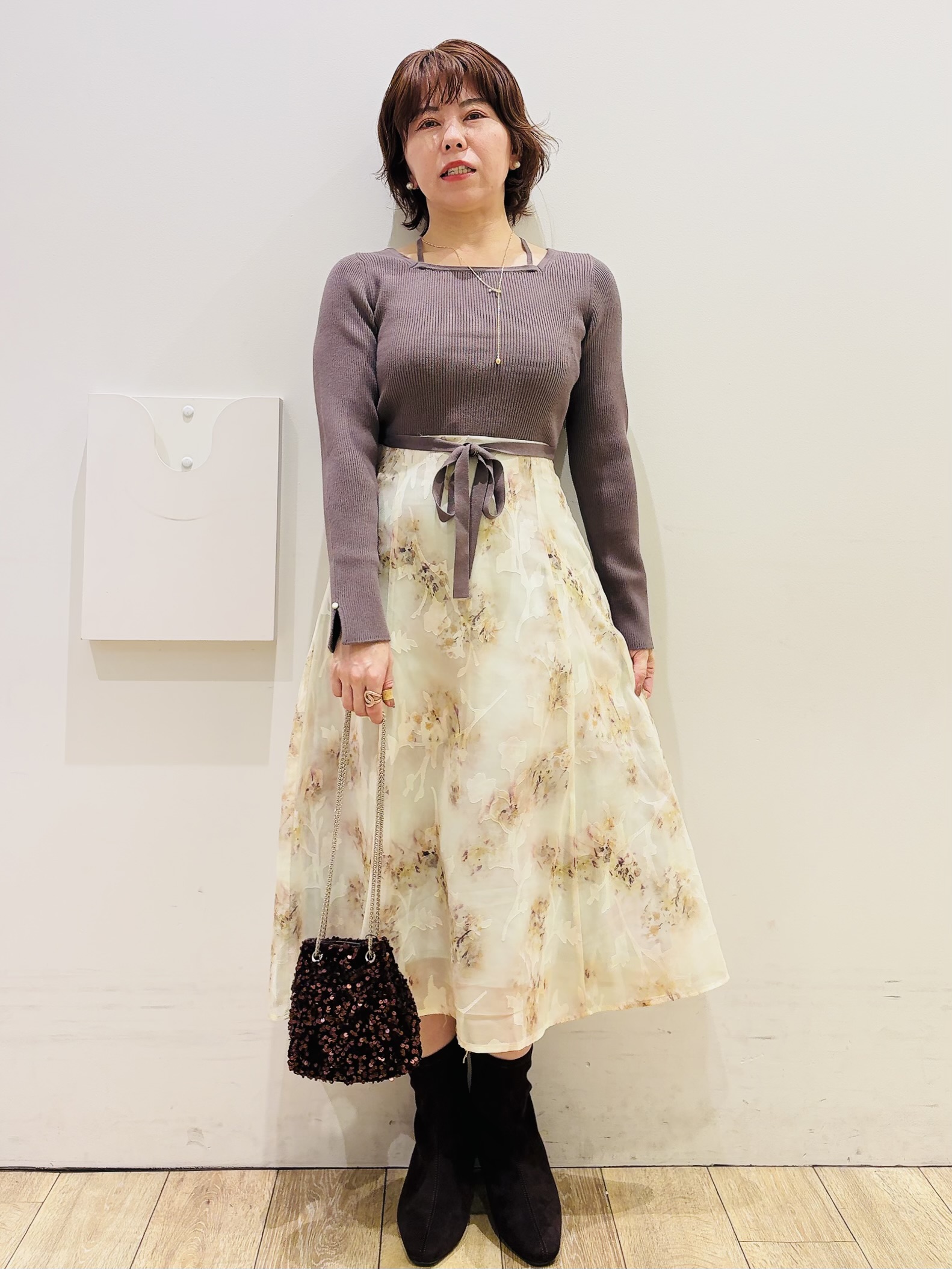 YUKOさんの「index｜【植草美幸先生が指南する好印象スタイル】フラワージャカードドッキングニットワンピース≪洗濯機OK≫」を使ったコーディネート