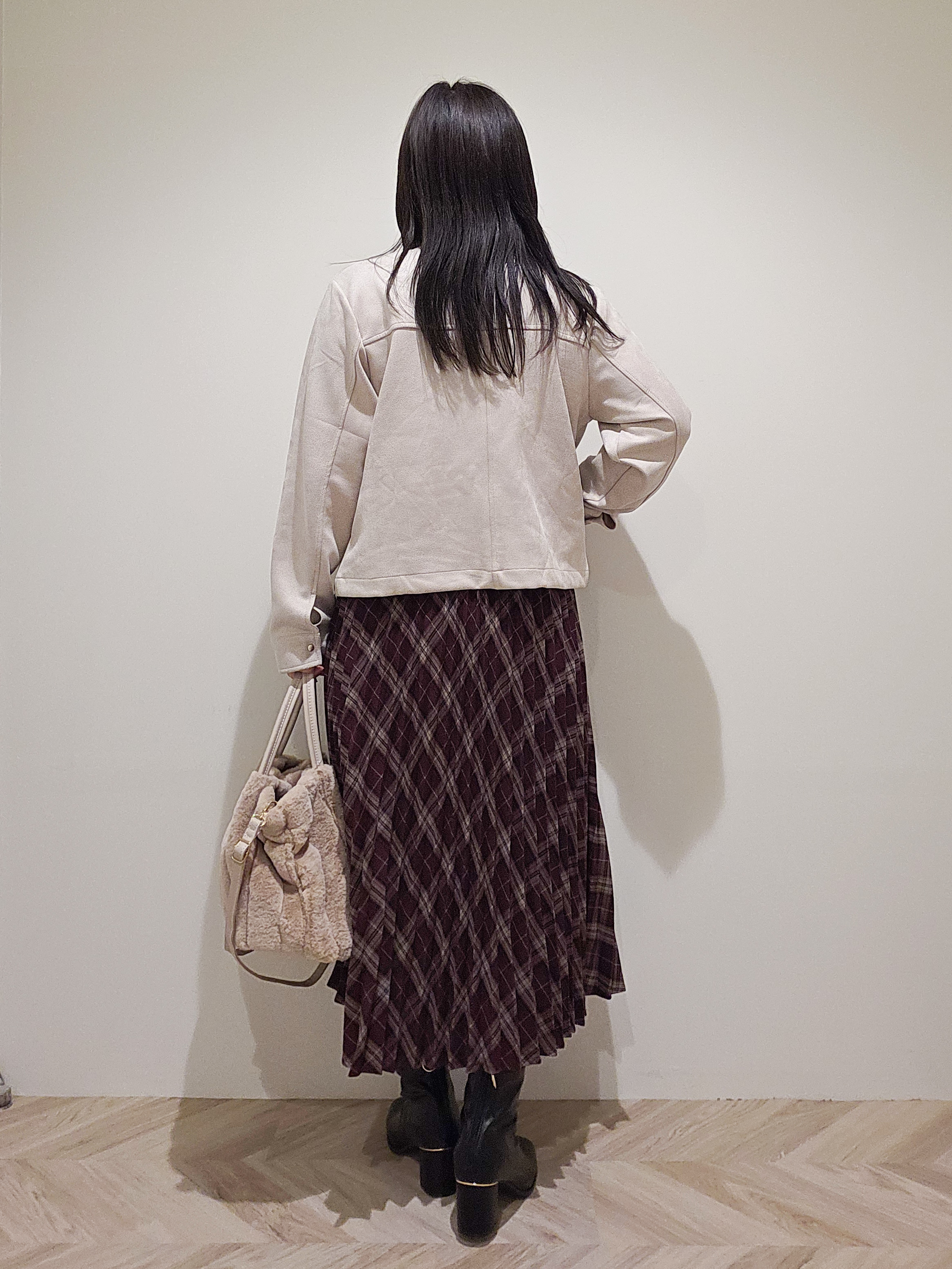 TSUCHIYAさんの「SHOO･LA･RUE｜【S-LL/洗濯機可/ストレッチ】動きやすく軽やか スエード調ノーカラージップブルゾン」を使ったコーディネート