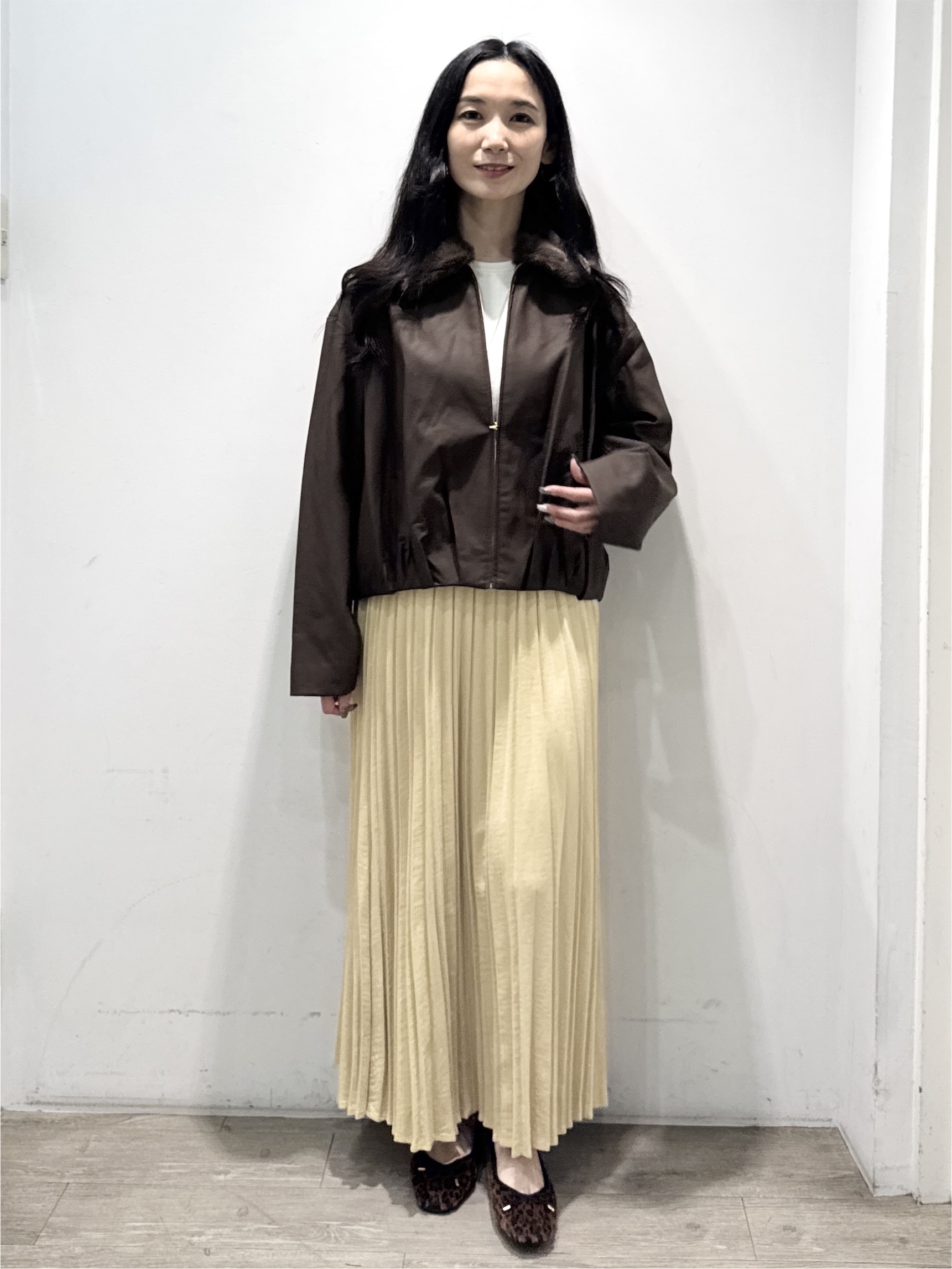 yuicciさんの「OPAQUE.CLIP｜フェイクファー衿付き マットレザー調ブルゾン【洗える】」を使ったコーディネート