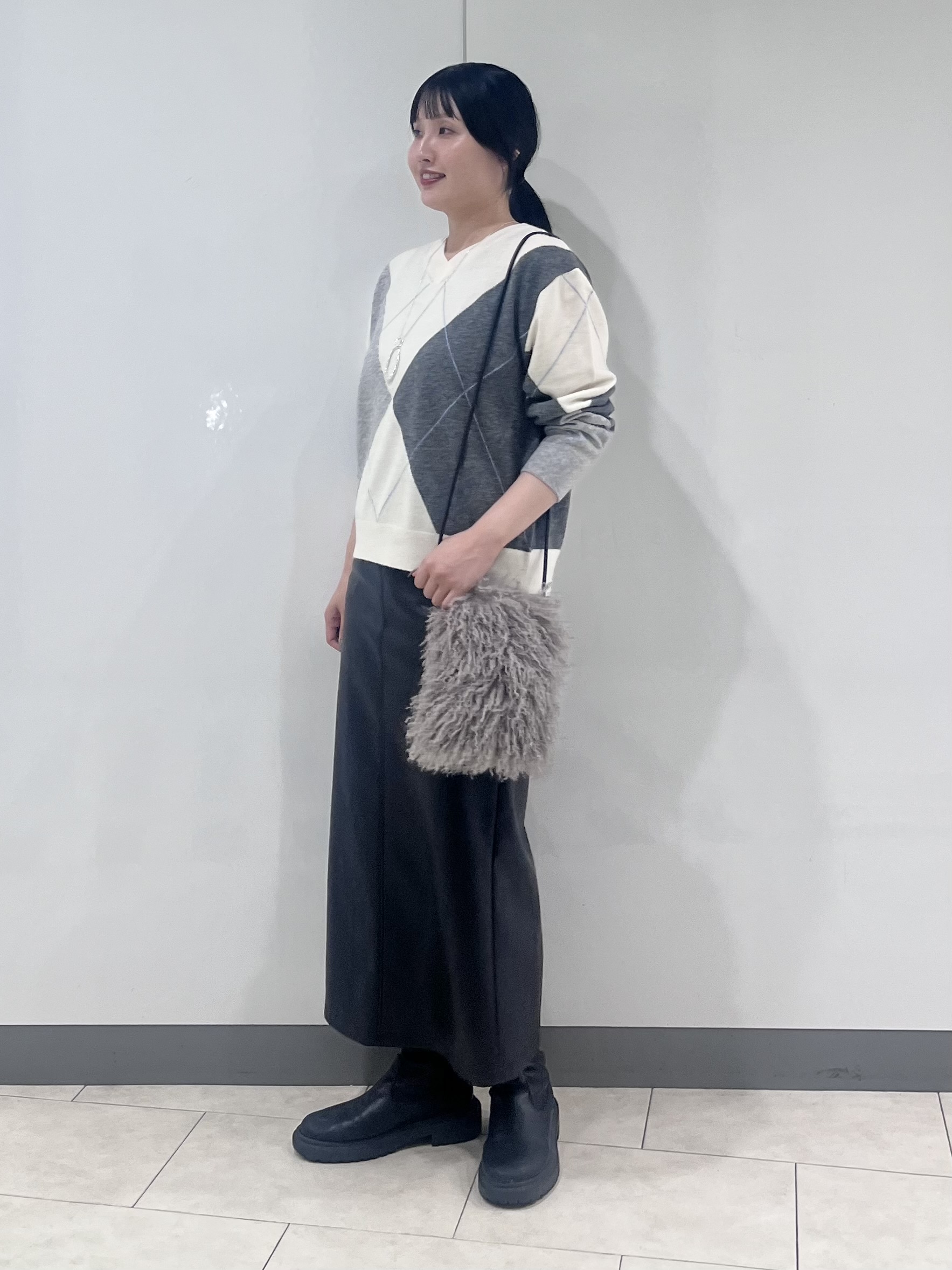 hasuさんの「INDIVI｜【ウール混】ビッグアーガイル柄ニット」を使ったコーディネート