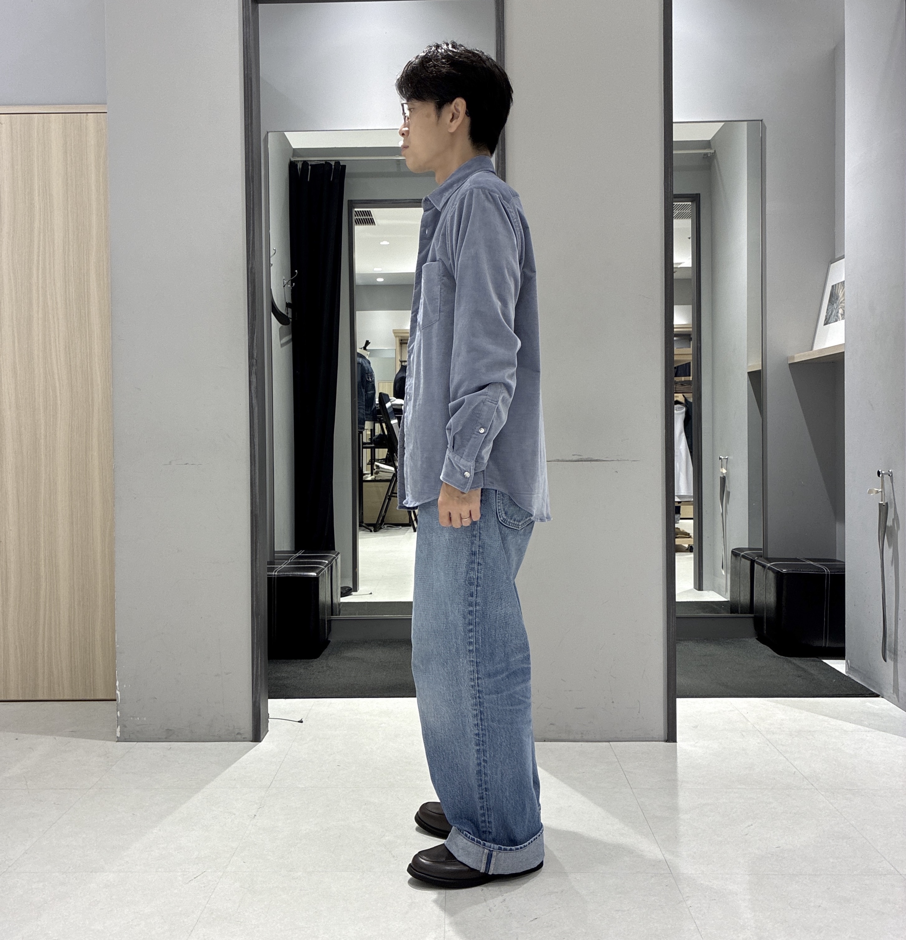 わいずみさんの「TAKEO KIKUCHI｜ストレッチ コーデュロイ シャツ」を使ったコーディネート