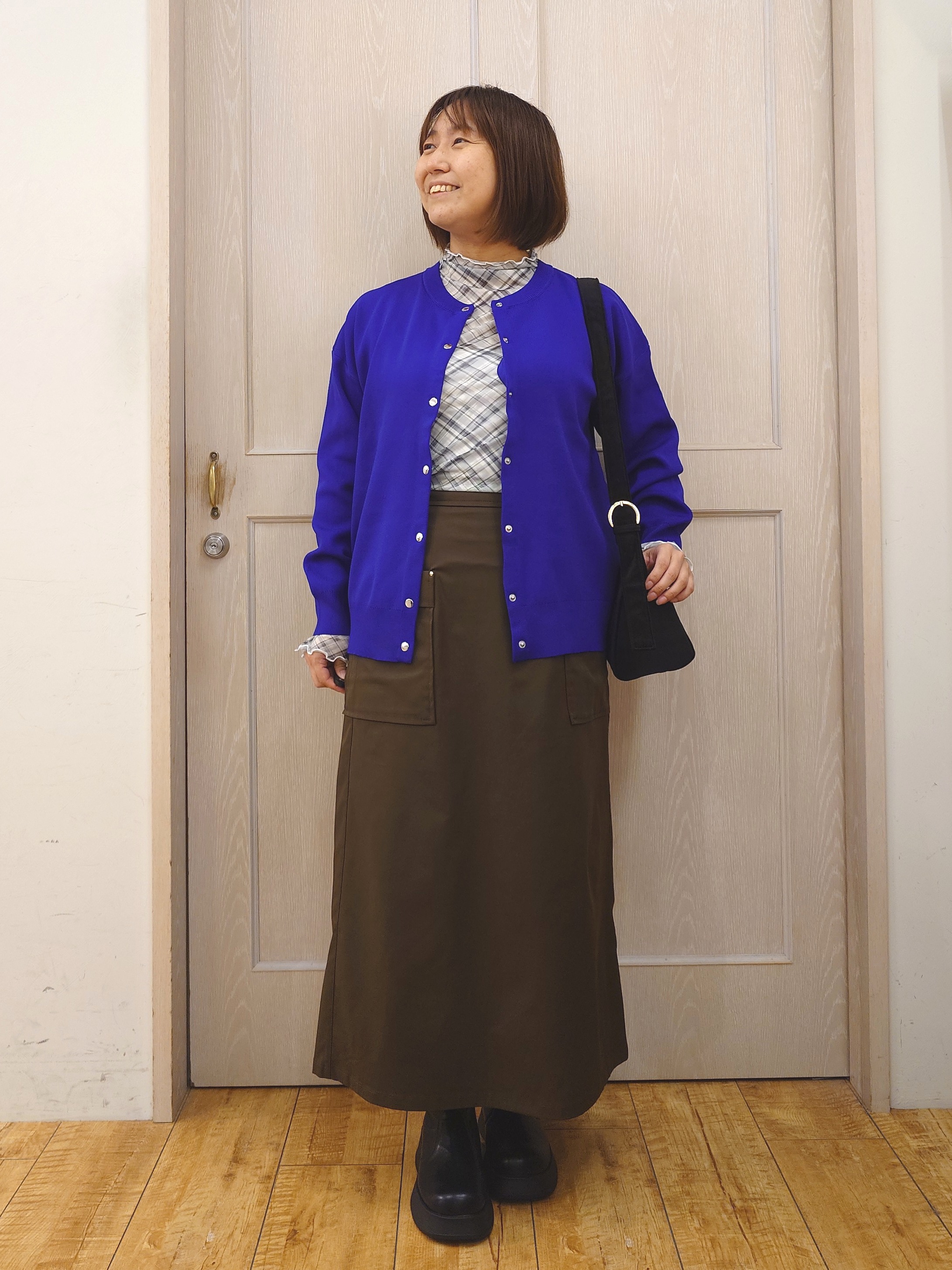 とろろさんの「SHOO･LA･RUE｜【セットアップ可/洗濯機可】軽やかに羽織れる スポンディッシュ ニットカーディガン」を使ったコーディネート