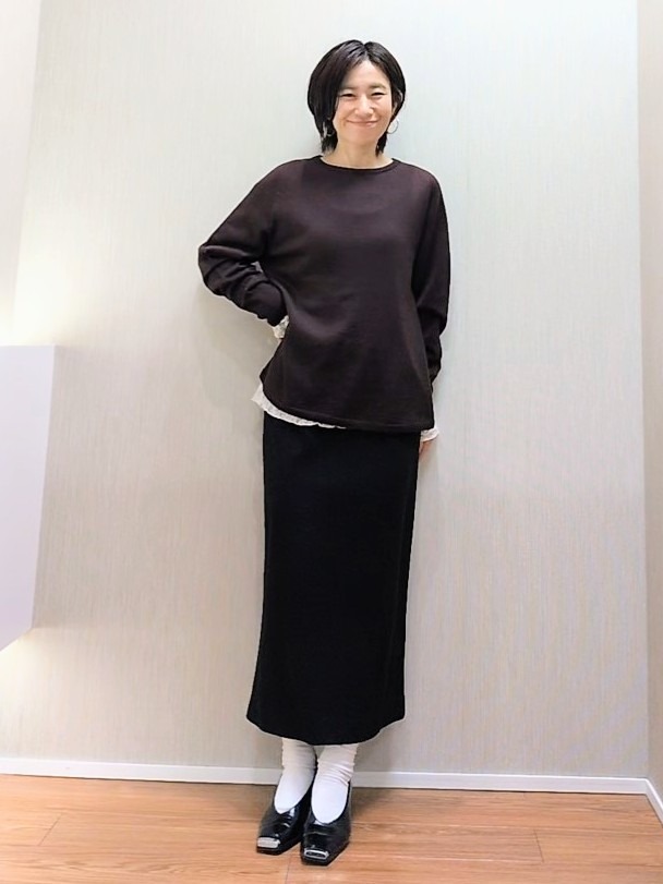 ミズタさんの「UNTITLED｜【きれいに体型カバー/8色展開】Aラインシルエットニットプルオーバー」を使ったコーディネート