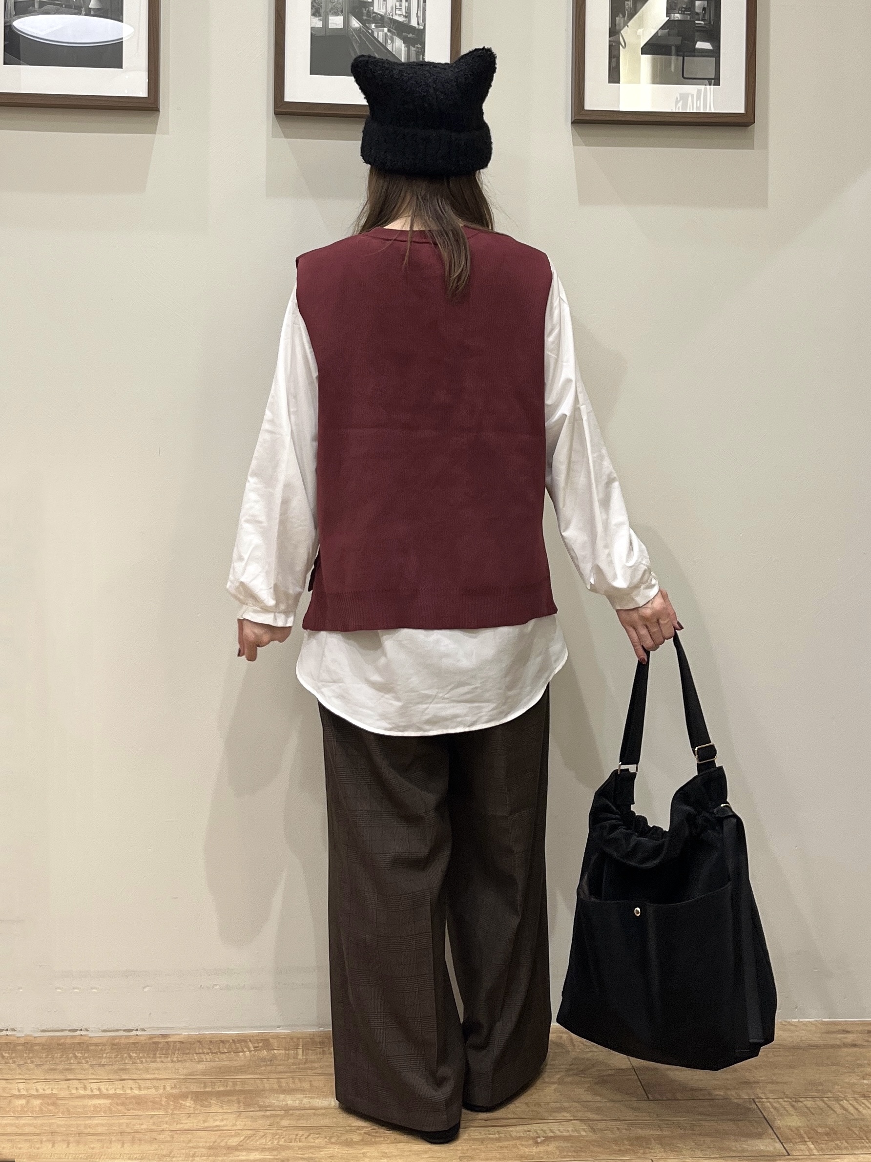 まつみさんの「SHOO･LA･RUE｜【2点セット/S-LL】着回し自在 スポンディッシュニットベスト＆フレアシャツ」を使ったコーディネート