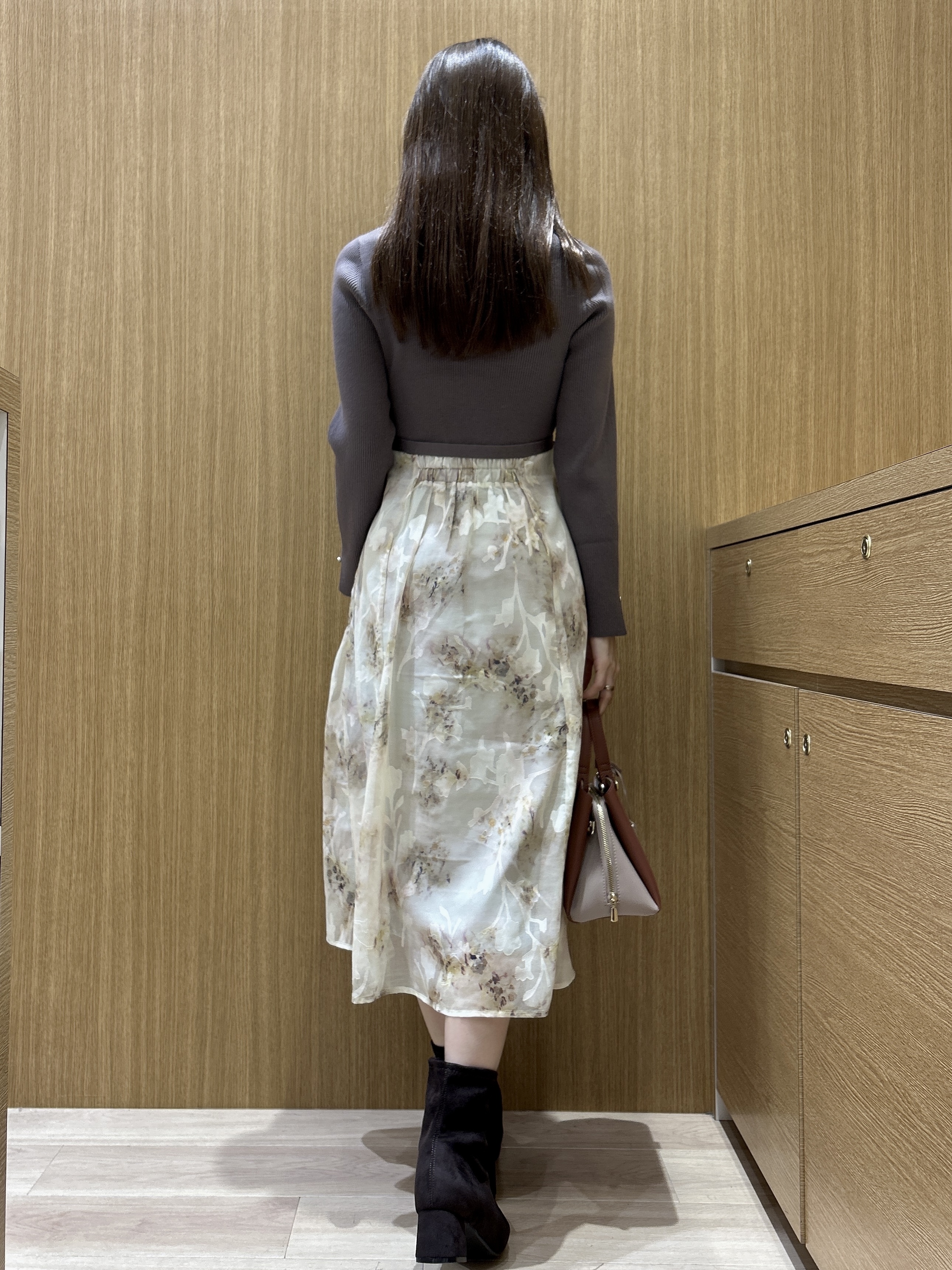 maiさんの「OPAQUE.CLIP｜【植草美幸先生が指南する好印象スタイル】フラワージャカードドッキングニットワンピース≪洗濯機OK≫」を使ったコーディネート